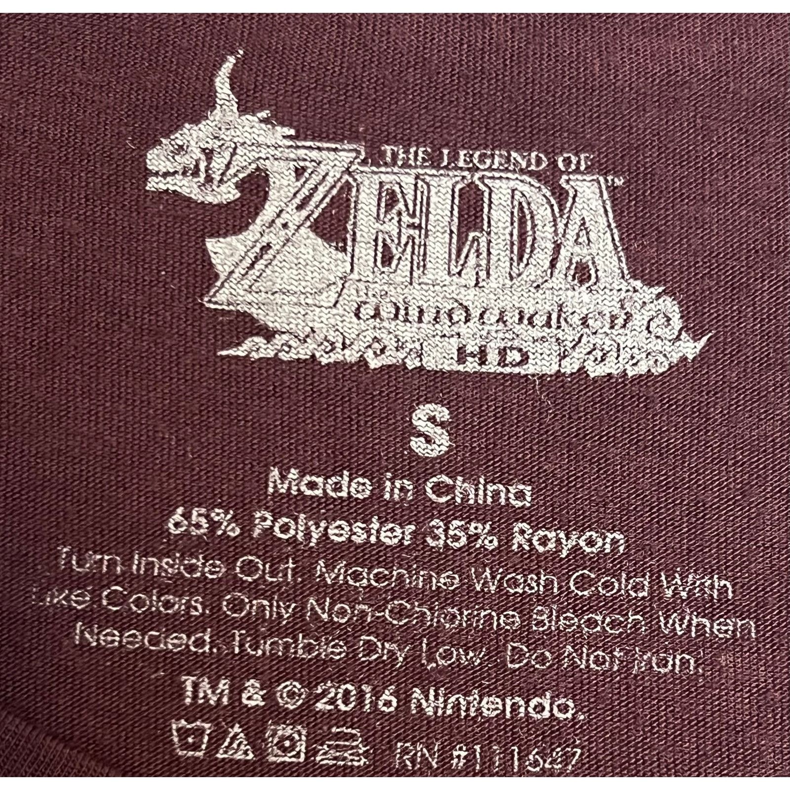 Nintendo Legend Of Zelda Wind Waker Stained Glass Burgandy Shirt Size S / US 4 / IT 40 - 4 Thumbnail