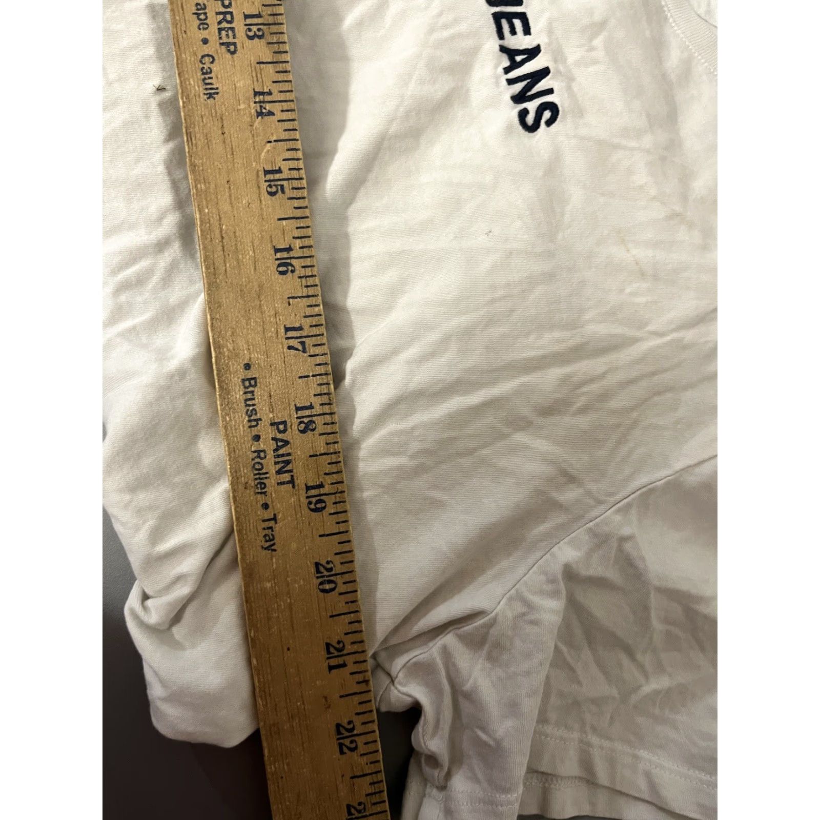 Vintage TOMMY JEANS Womens Crop Graphic T-Shirt Top White Regular L Short Sleeve Crew Neck Logo Print Casual Shirt Woman Size L / US 10 / IT 46 - 6 Thumbnail