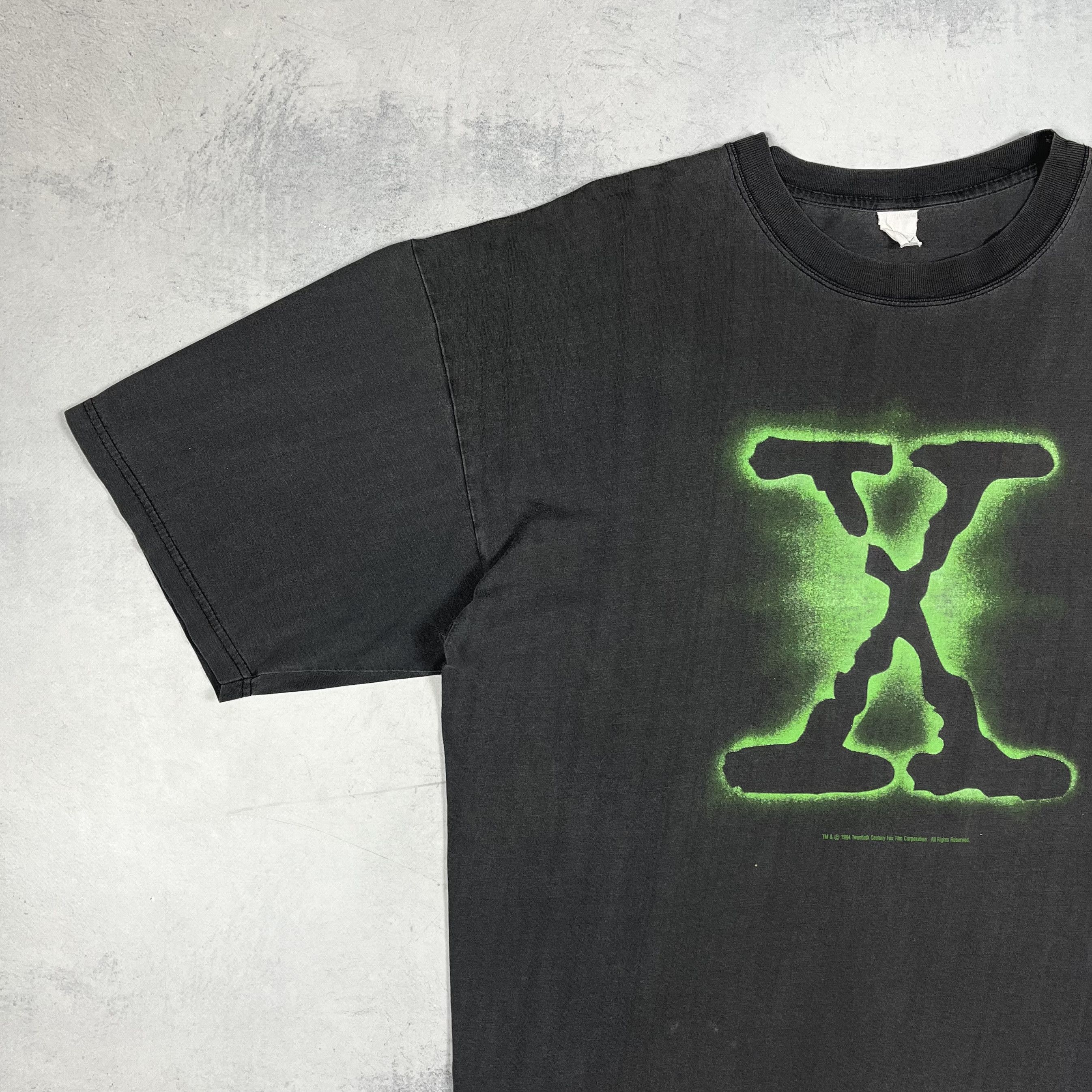 Vintage Vintage X Files Rare Movie Sunfaded T Shirt 1994 Size US XL / EU 56 / 4 - 5 Thumbnail