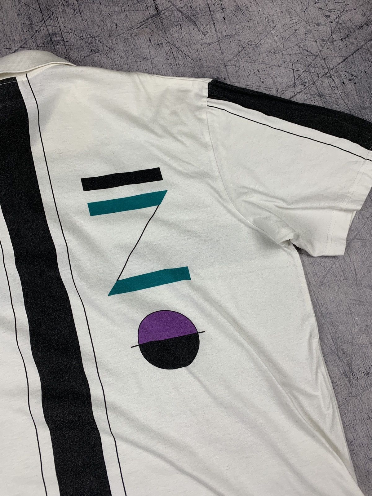Adidas Vintage Adidas Art Print Polo embroidered logo 90s Size US XL / EU 56 / 4 - 11 Thumbnail