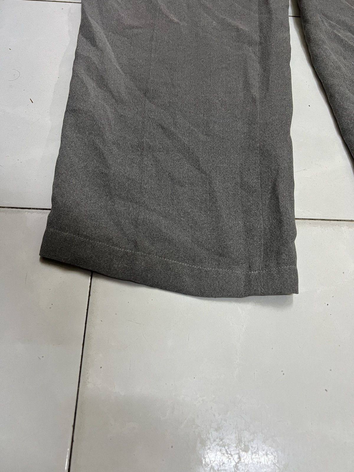 Prada Prada vintage grey pleated trousers pants Size US 36 / EU 52 - 4 Thumbnail