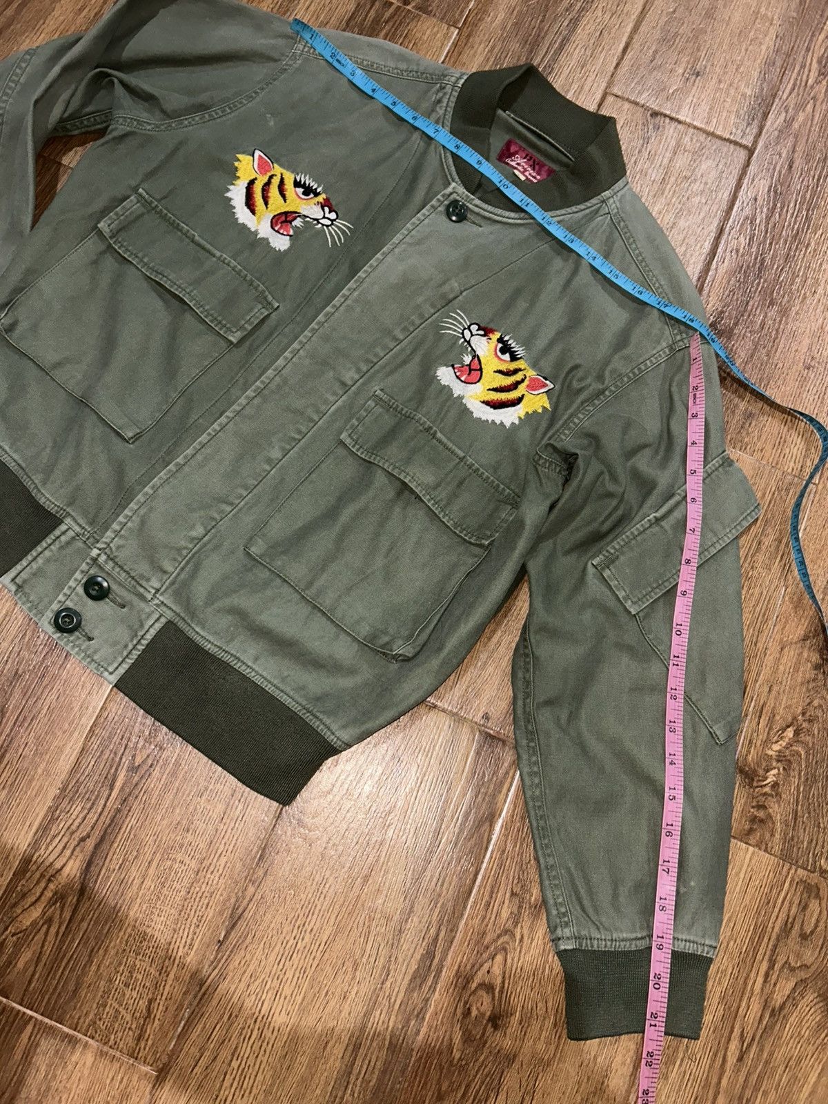Avirex Avirex Tiger Embroidery Bomber Jacket Size US L / EU 52-54 / 3 - 12 Thumbnail