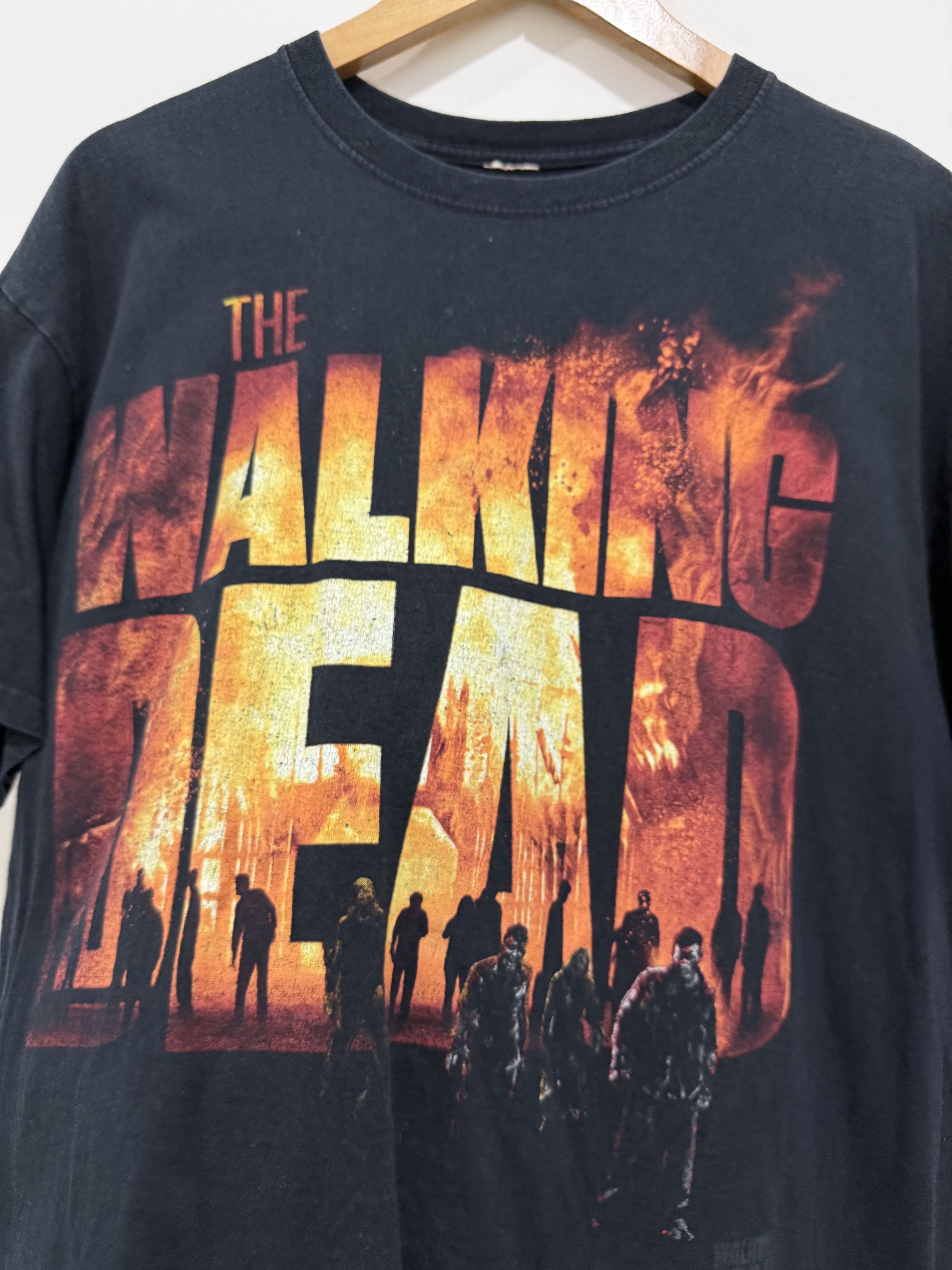 Vintage Walking Dead Promo Tshirt Size US M / EU 48-50 / 2 - 4 Thumbnail