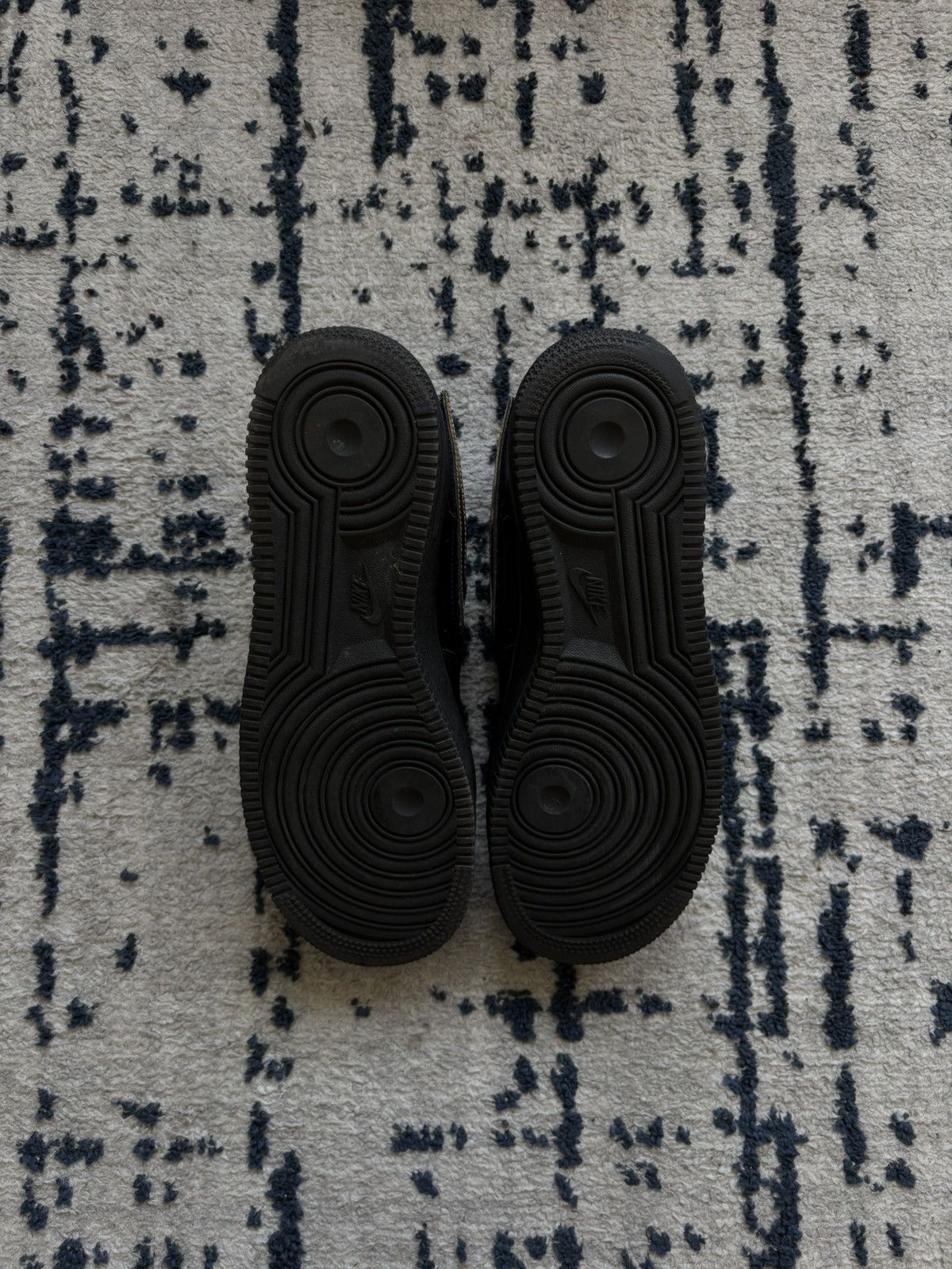 Nike Air Force 1 Low ‘07 LV8 removable swoosh Size US 9.5 / EU 42-43 - 4 Thumbnail