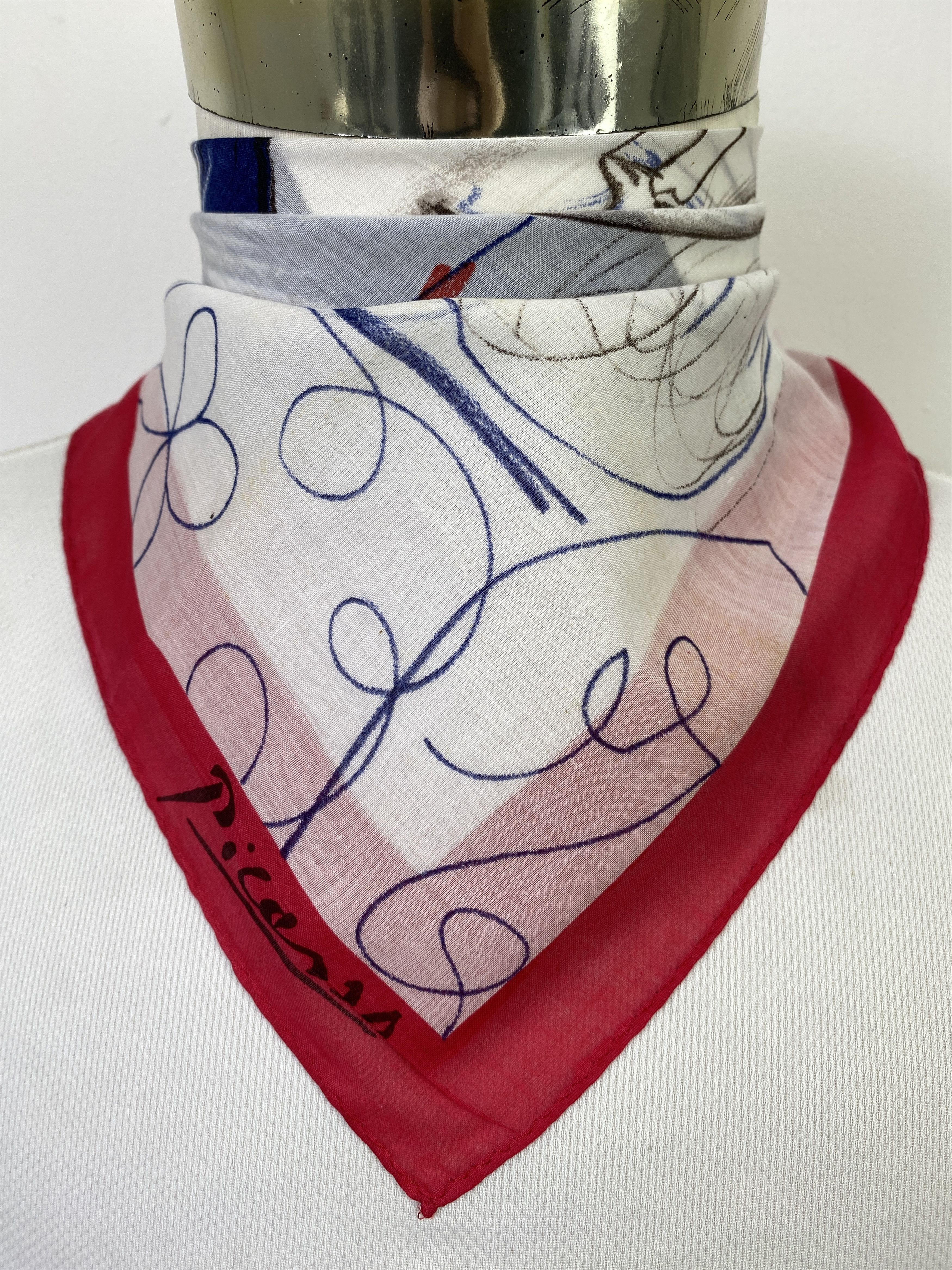 Vintage Vintage Picasso Handkerchief / Neckerchief KT0172 Size ONE SIZE - 1 Thumbnail