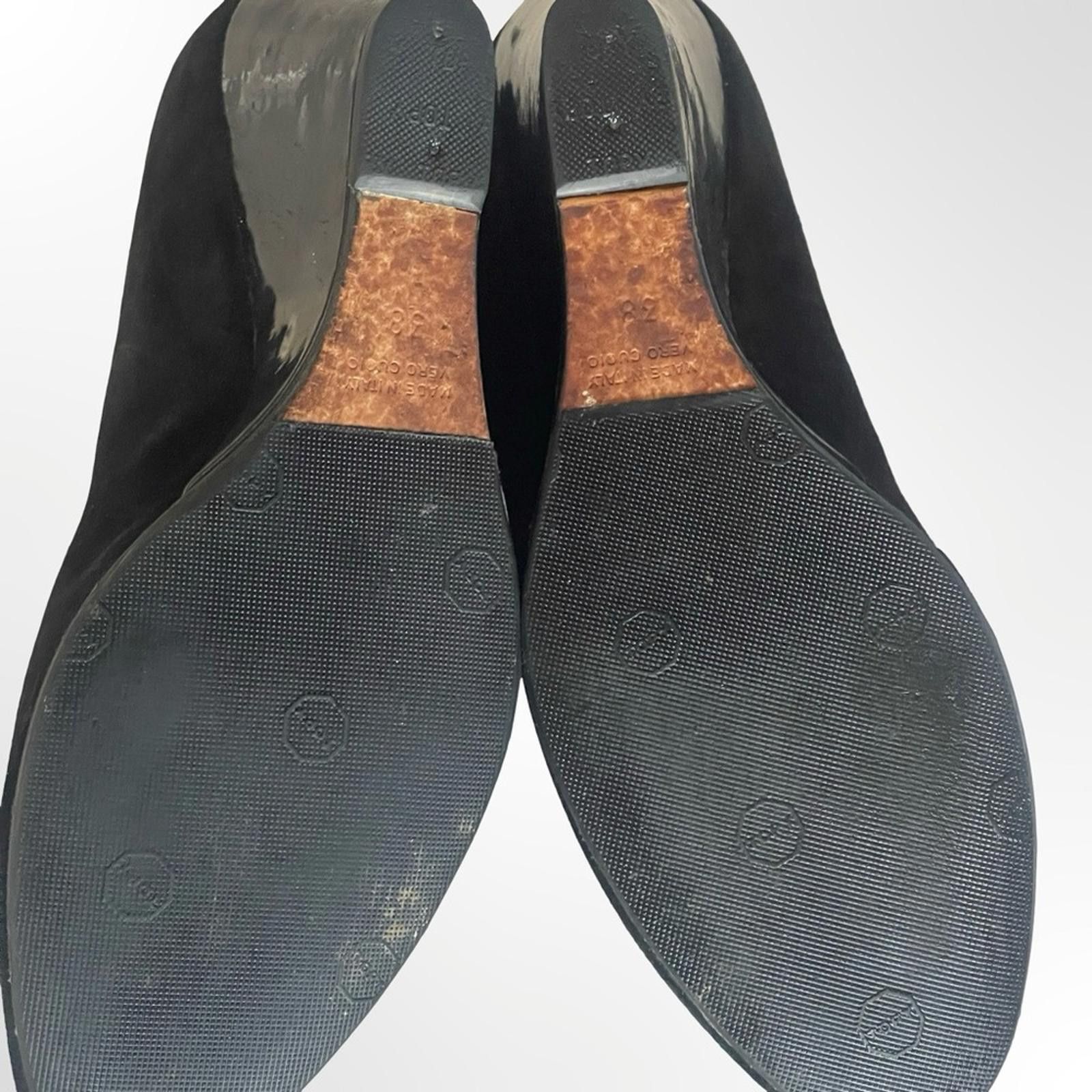 Other Vero Cuoio Black Suede Wedge Pumps Size US 7.5 / IT 37.5 - 8 Thumbnail