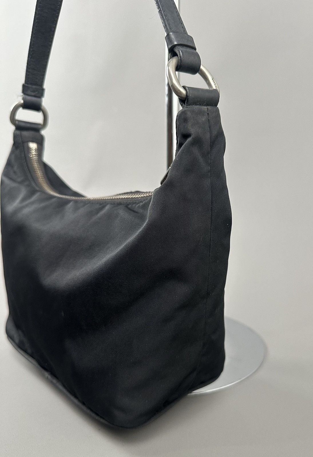 Prada Prada - Vintage Tessuto Nylon Shoulder Bag - Triangle Logo Size ONE SIZE - 7 Thumbnail