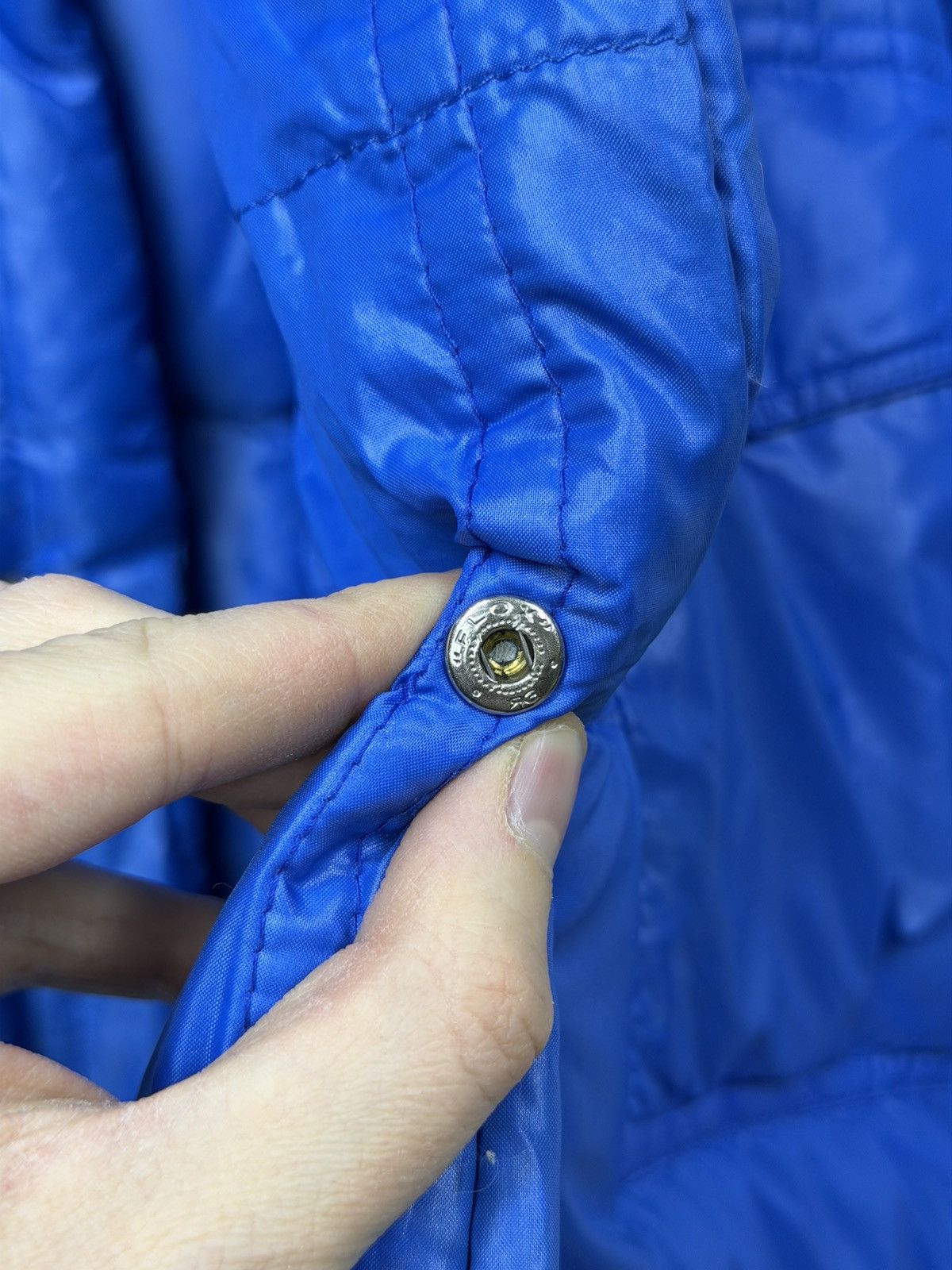 Moncler Vintage Moncler 80’s France Down Puffer Jacket Hooded Size US M / EU 48-50 / 2 - 15 Thumbnail