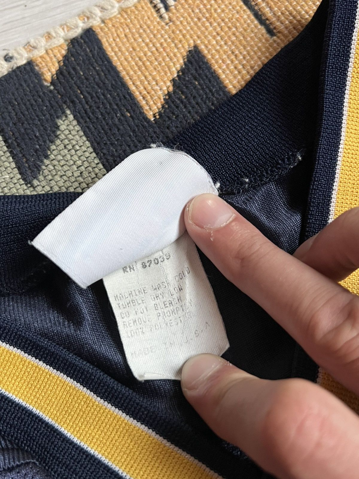 Ccm Vintage Michigan Crable Sportswear Hockey Jarsey Size US L / EU 52-54 / 3 - 10 Thumbnail
