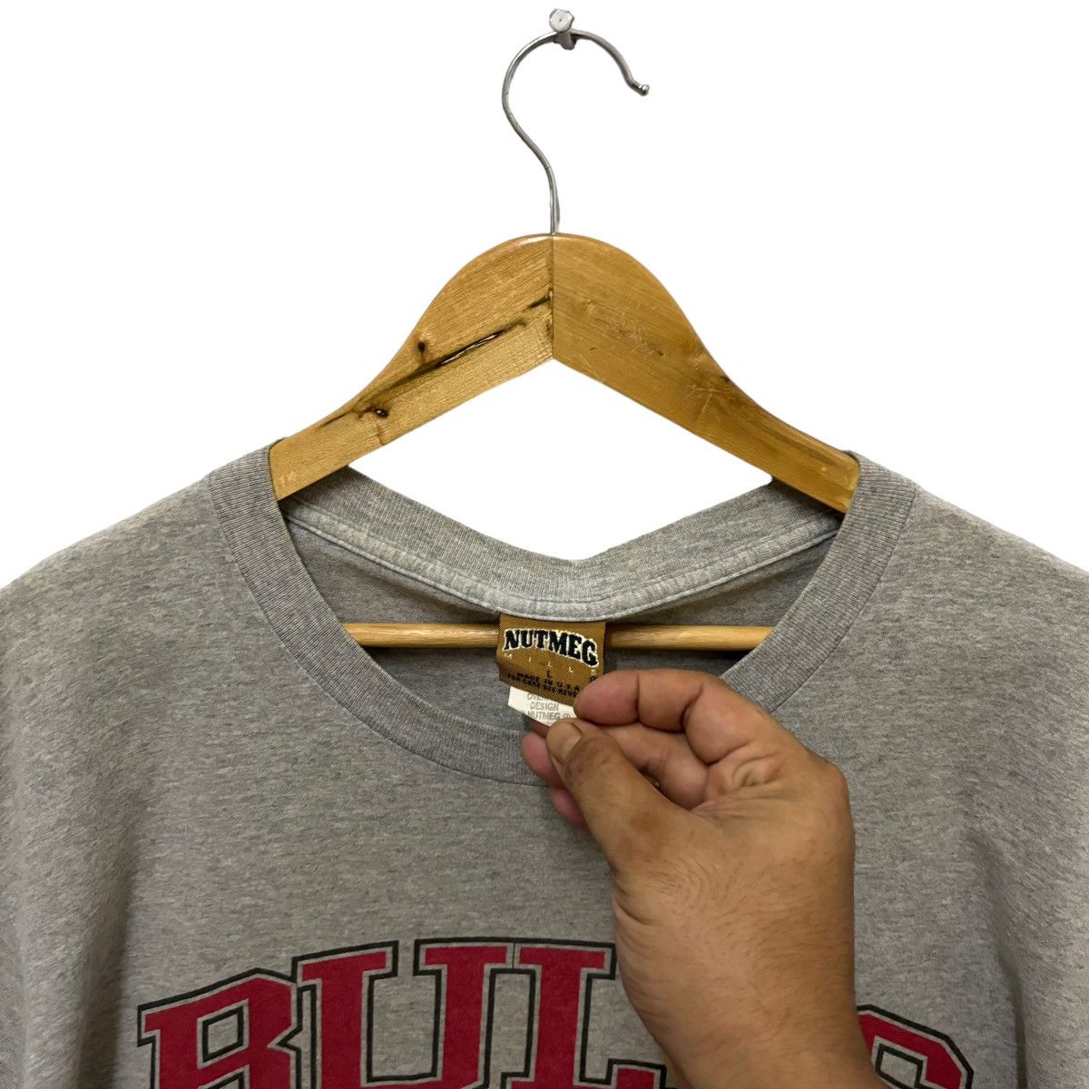 NBA × Vintage Vintage Chicago Bulls Basketball Association Tshirt Size US L / EU 52-54 / 3 - 6 Thumbnail
