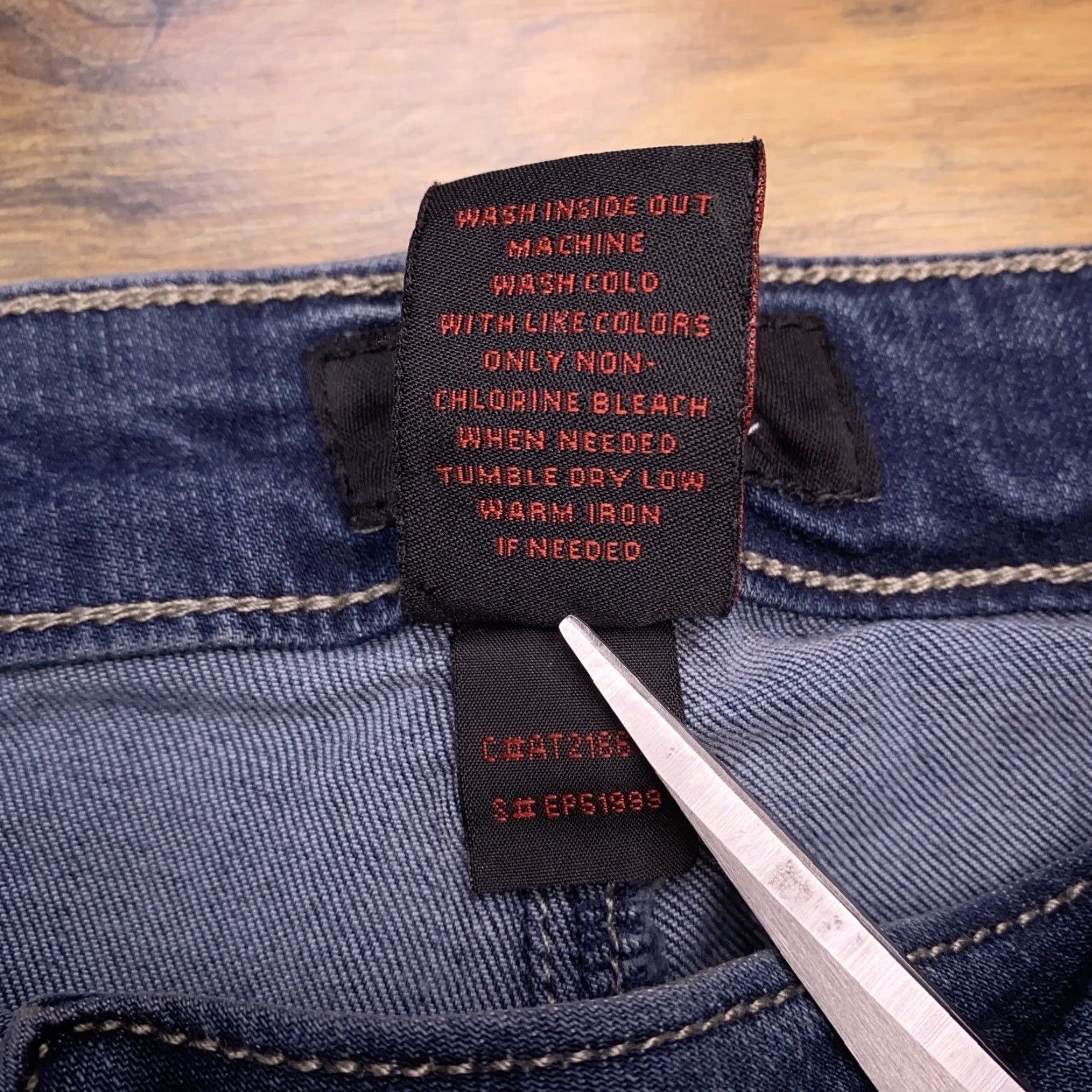 Vintage Earl Women's High Rise Blue Denim 24W Straight Fit Jeans User: Earl Women's High Rise Blue Denim 24W Straight Fit Jeans Size 42" / US 20 - 6 Thumbnail