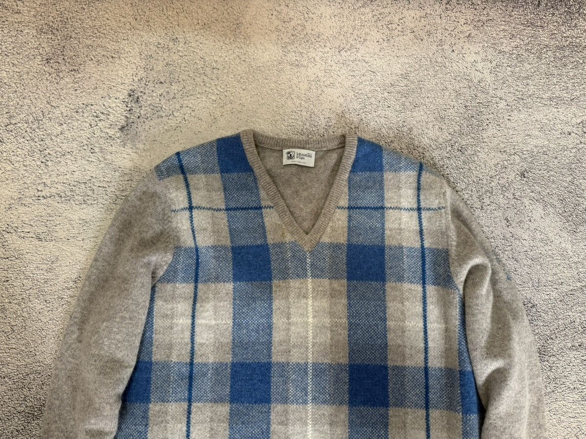 Johnstons Of Elgin Johnstons of Elgin Wool Sweater Men M V Neck Plaid Scotland Size US M / EU 48-50 / 2 - 2 Thumbnail