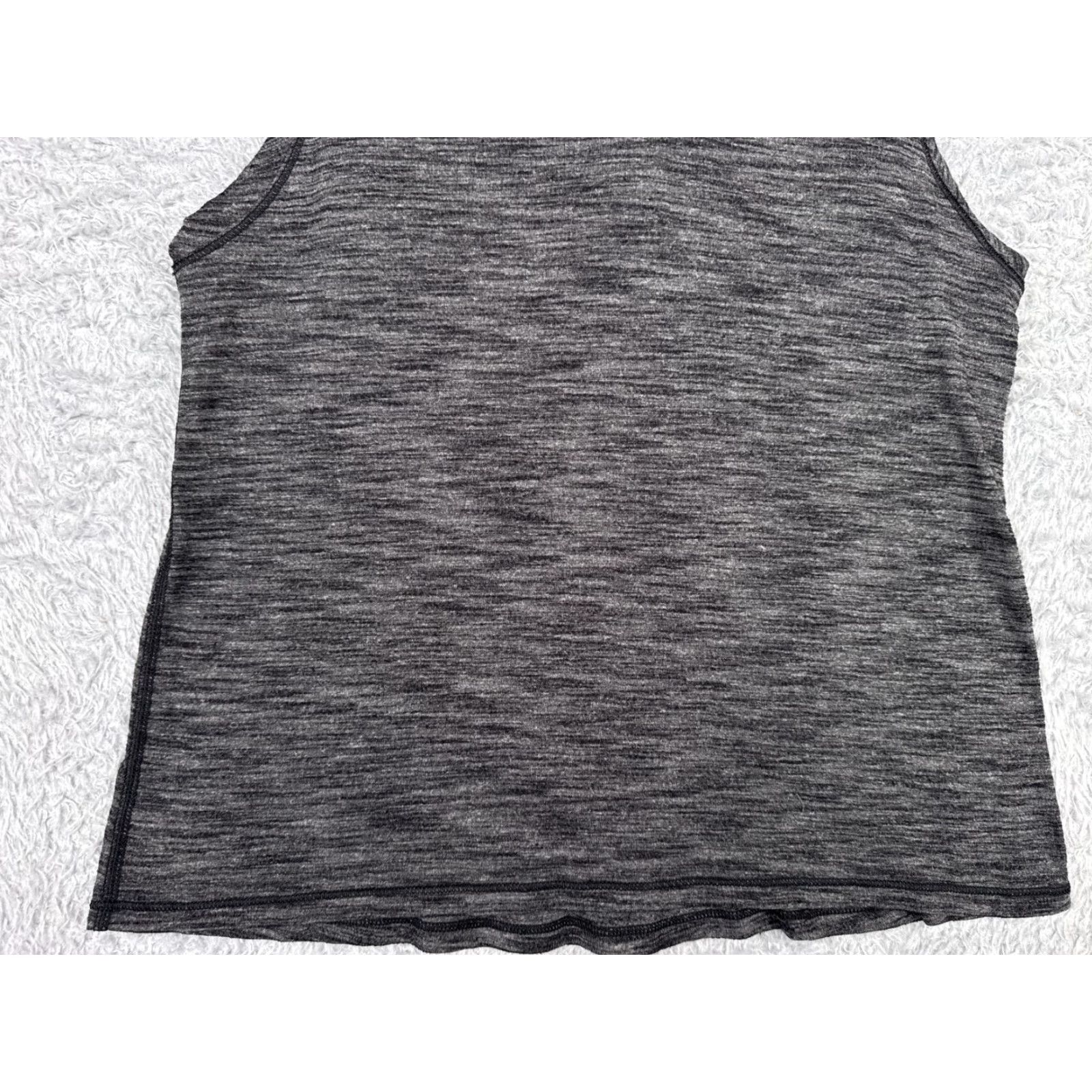 Lululemon Lululemon Shirt Women 6 Gray Heather Work The Circuit Tank Top Bult In Bra Size M / US 6-8 / IT 42-44 - 5 Thumbnail