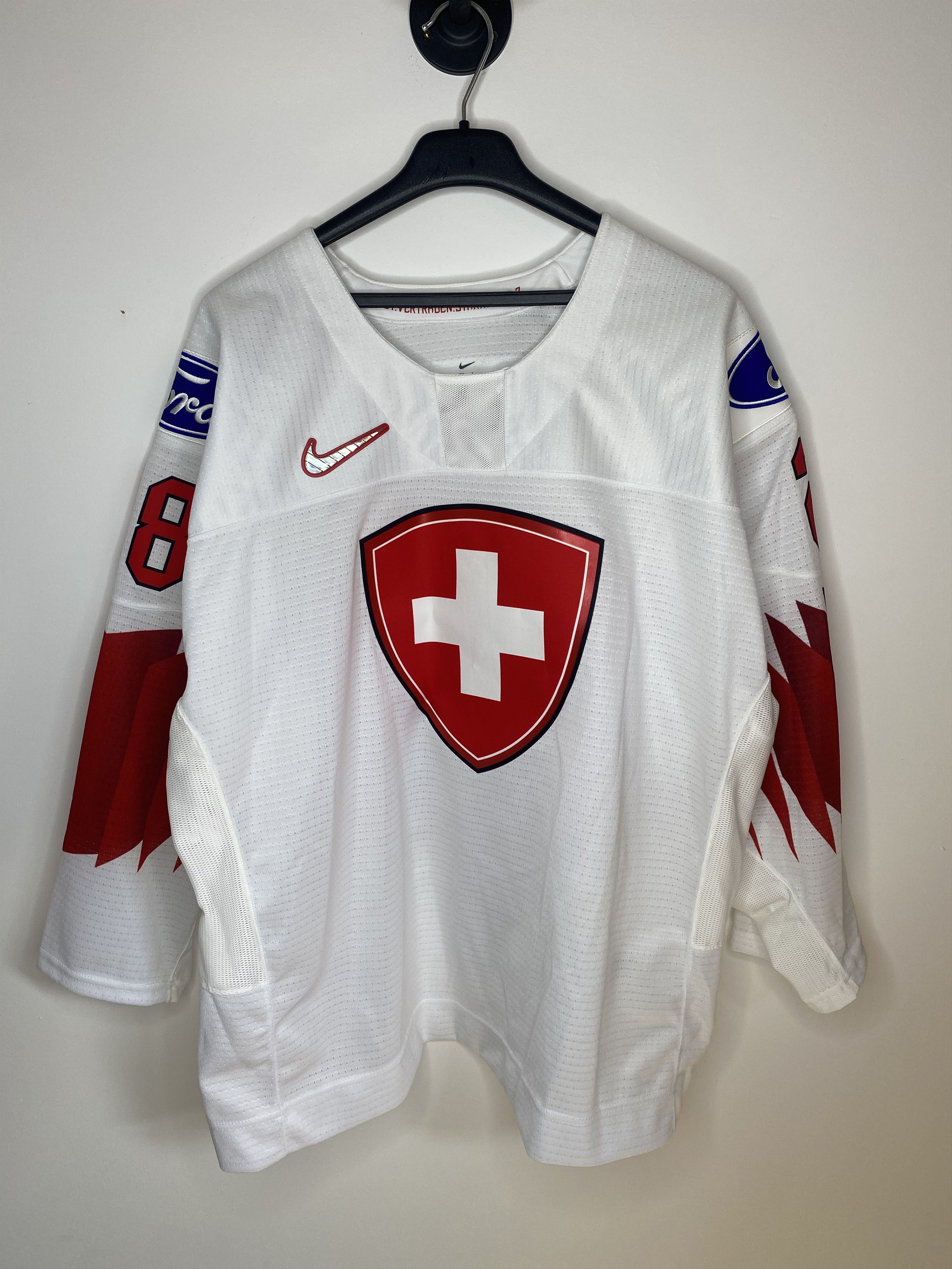 Nike #28 SWITZERLAND TEAM 2022 MATCH WORN ICE HOCKEY JERSEY SHIRT Size US L / EU 52-54 / 3 - 1 Thumbnail