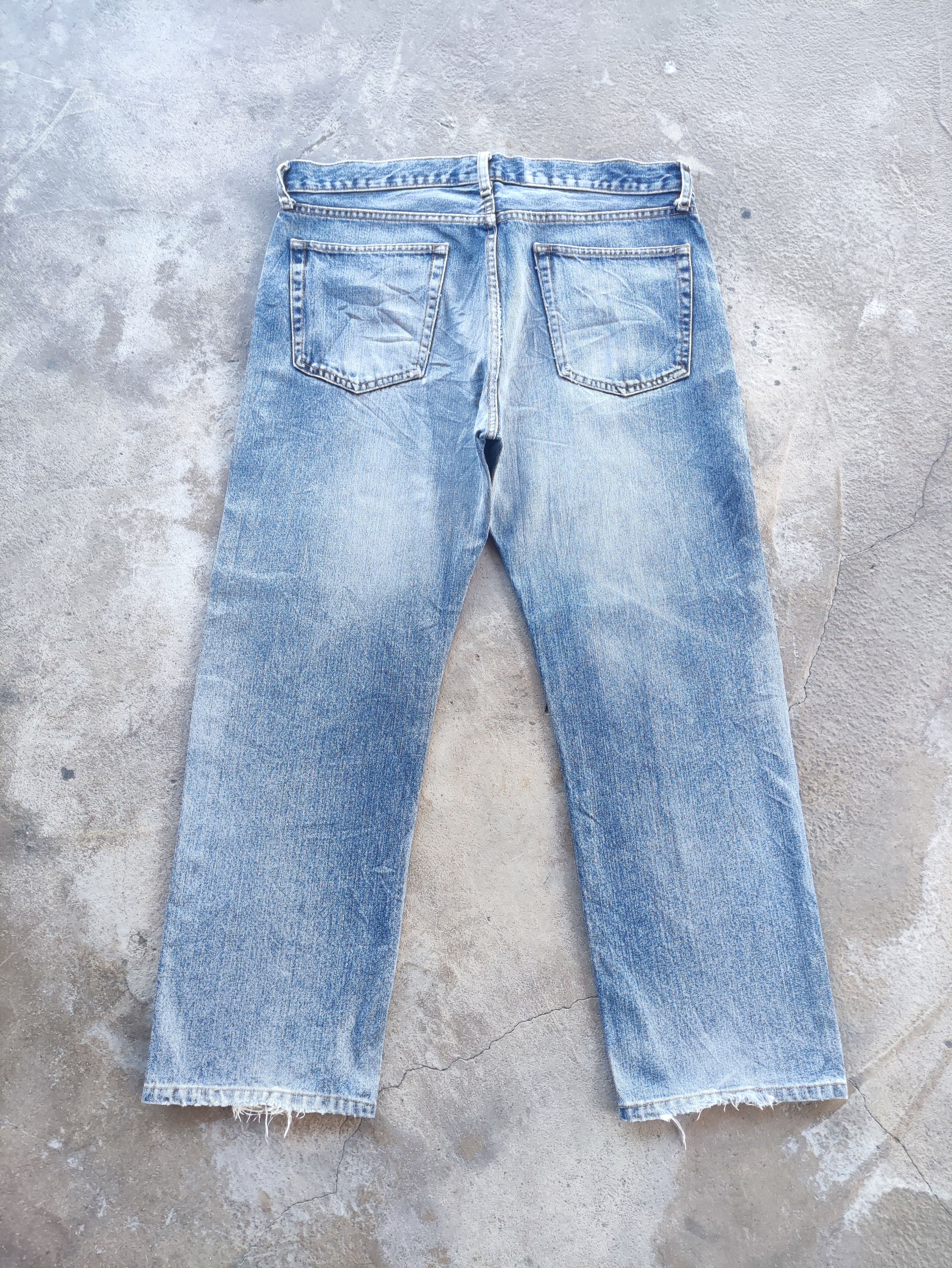 Japanese Brand Vintage Japanese Brand Baggy Denim Distressed Faded Pants Size US 37 - 9 Thumbnail