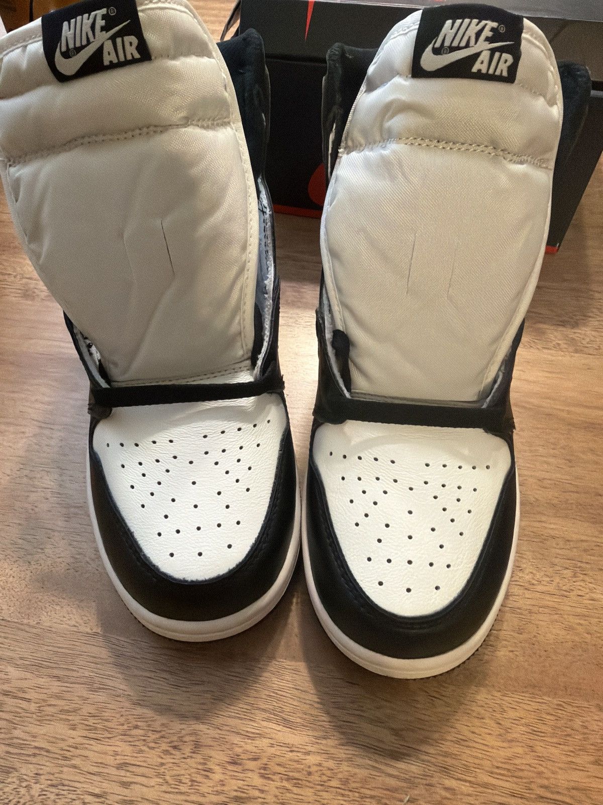 Jordan Brand Retro Air Jordan 1 Mocha Size US 6.5 / EU 39-40 - 4 Thumbnail
