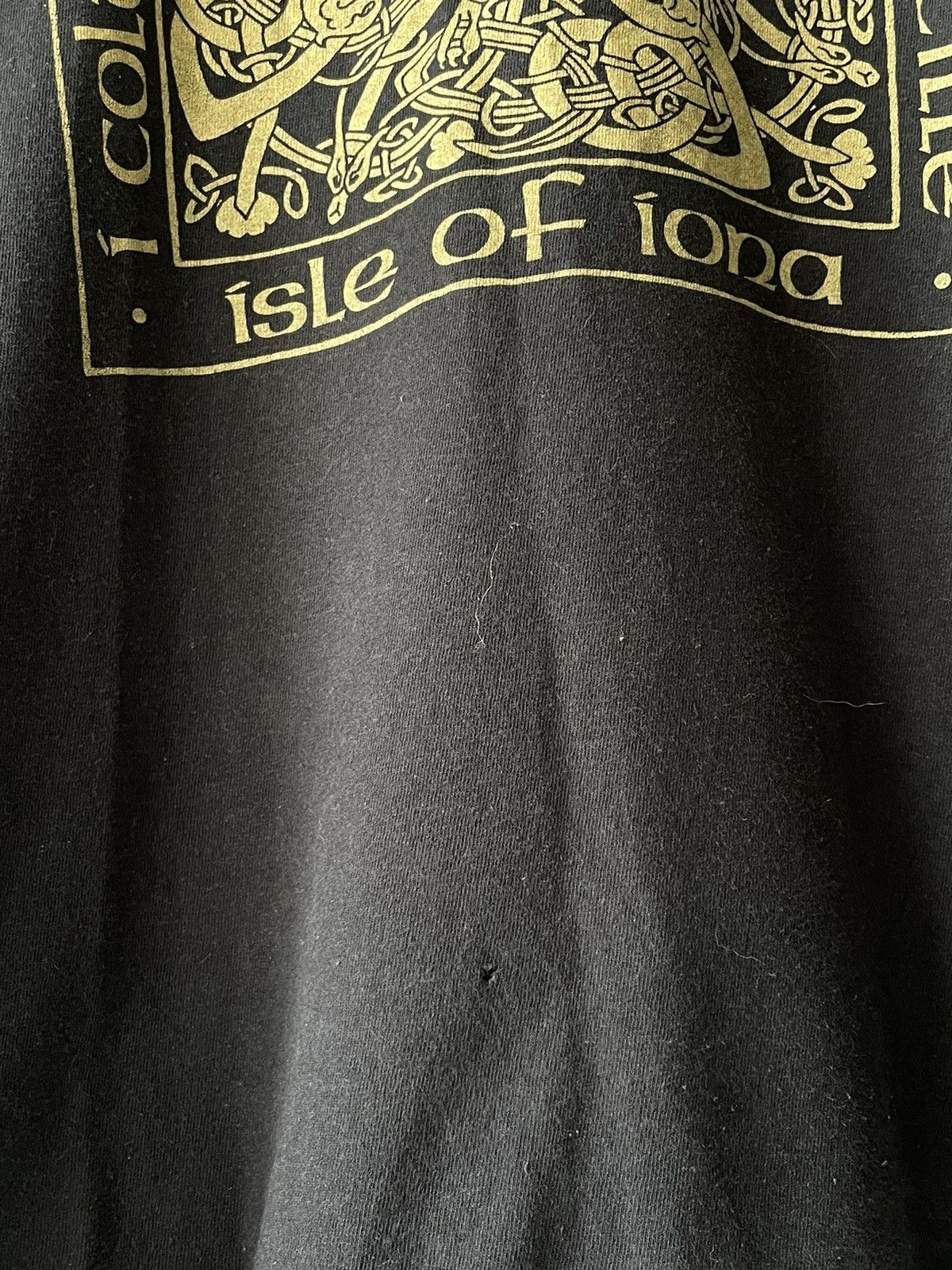 Vintage Vintage 90’s Isle Of Iona T-Shirt I Colum Cille VERY RARE Size US M / EU 48-50 / 2 - 11 Thumbnail