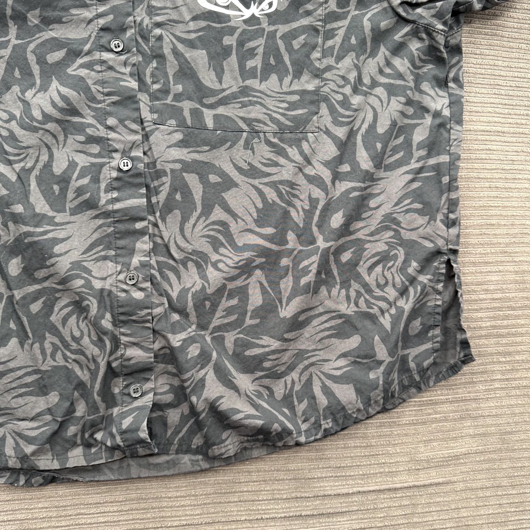 H&M No Fear x H&M Shirt Mens Medium Gray Short Sleeve Button Up Streetwear Graphic Print Pocket Size US M / EU 48-50 / 2 - 7 Thumbnail