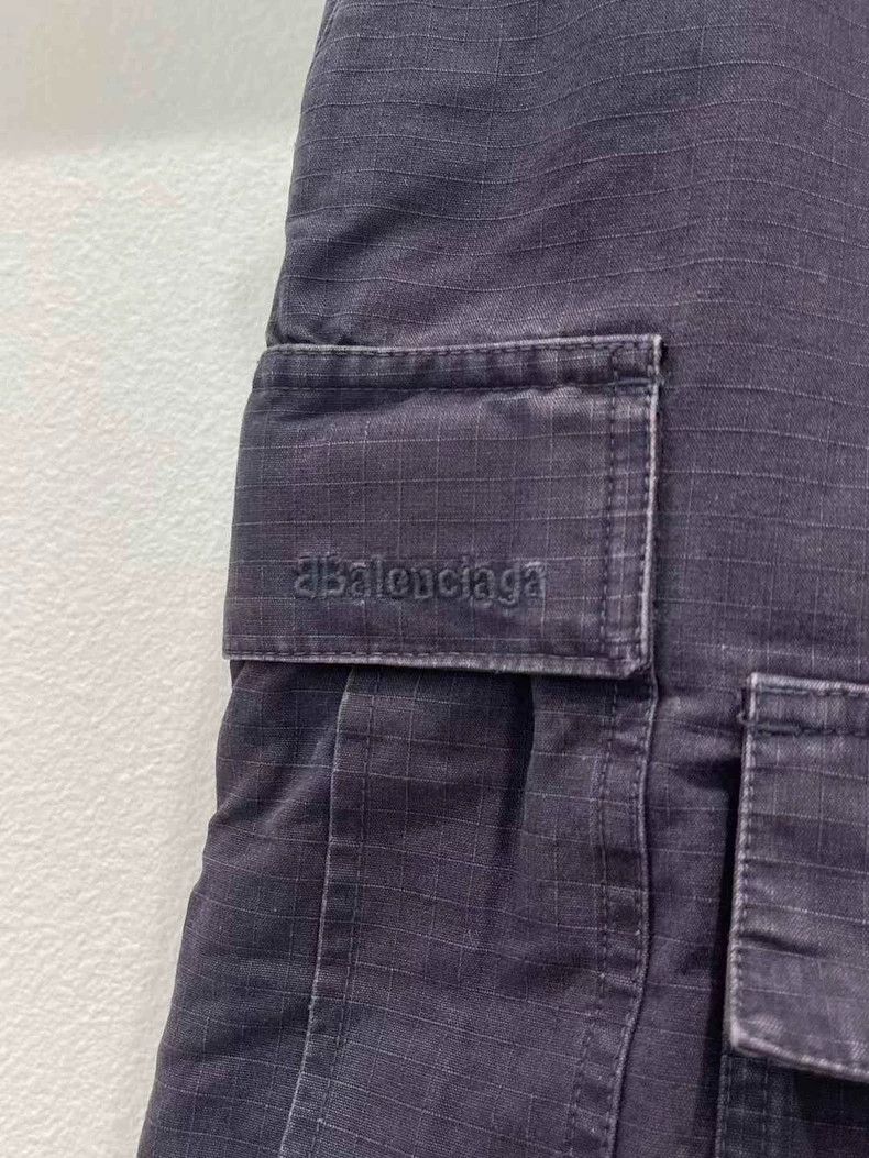 Balenciaga size US 46Multi-pocket detachable overalls pants