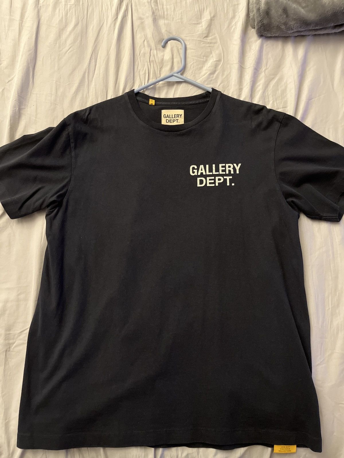 Pre-owned Gallery Dept. T-shirt In Black