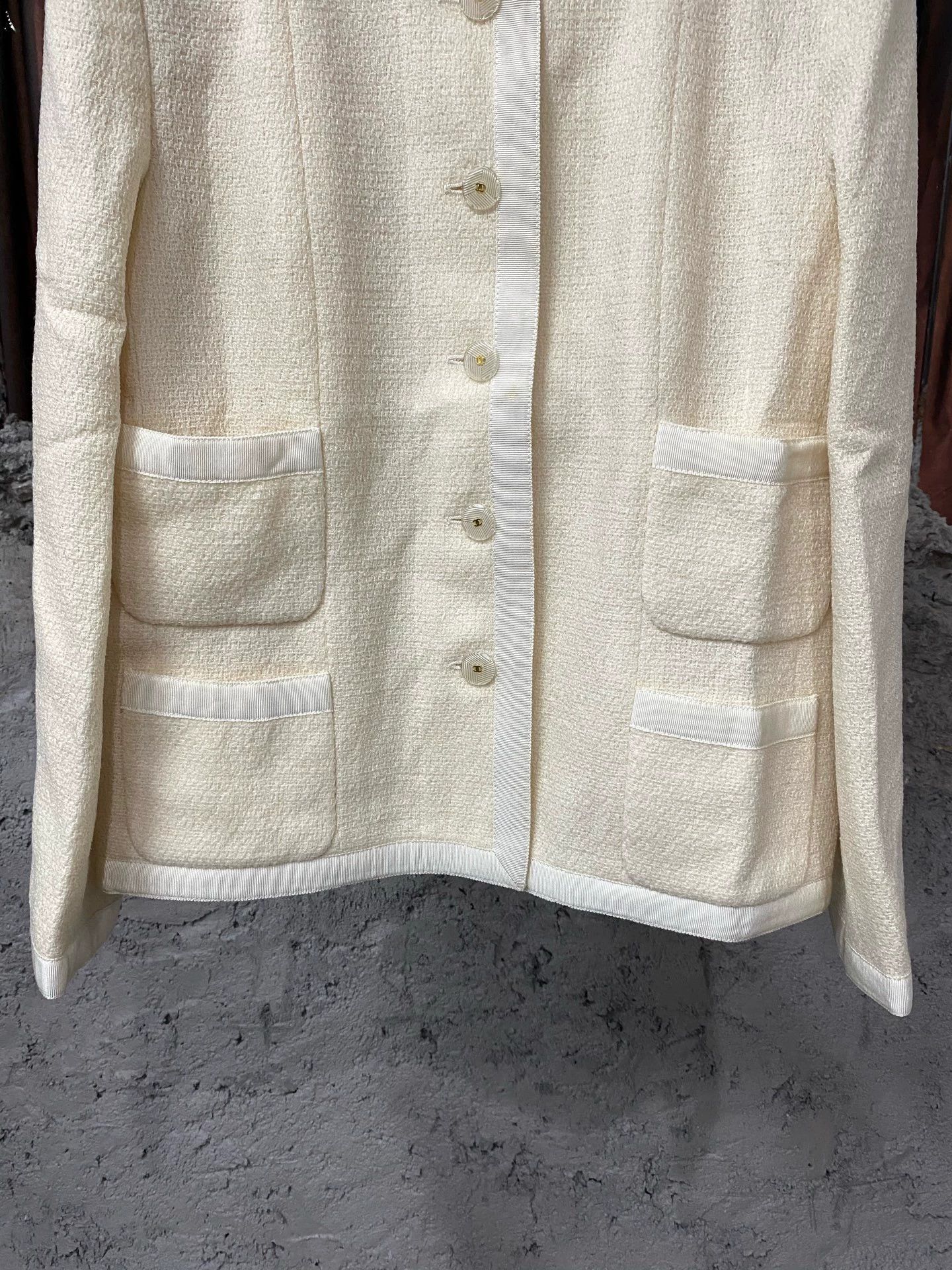 Chanel Chanel vintage jacket worn by Rei Naoi (size 3) Size L / US 10 / IT 46 - 4 Thumbnail