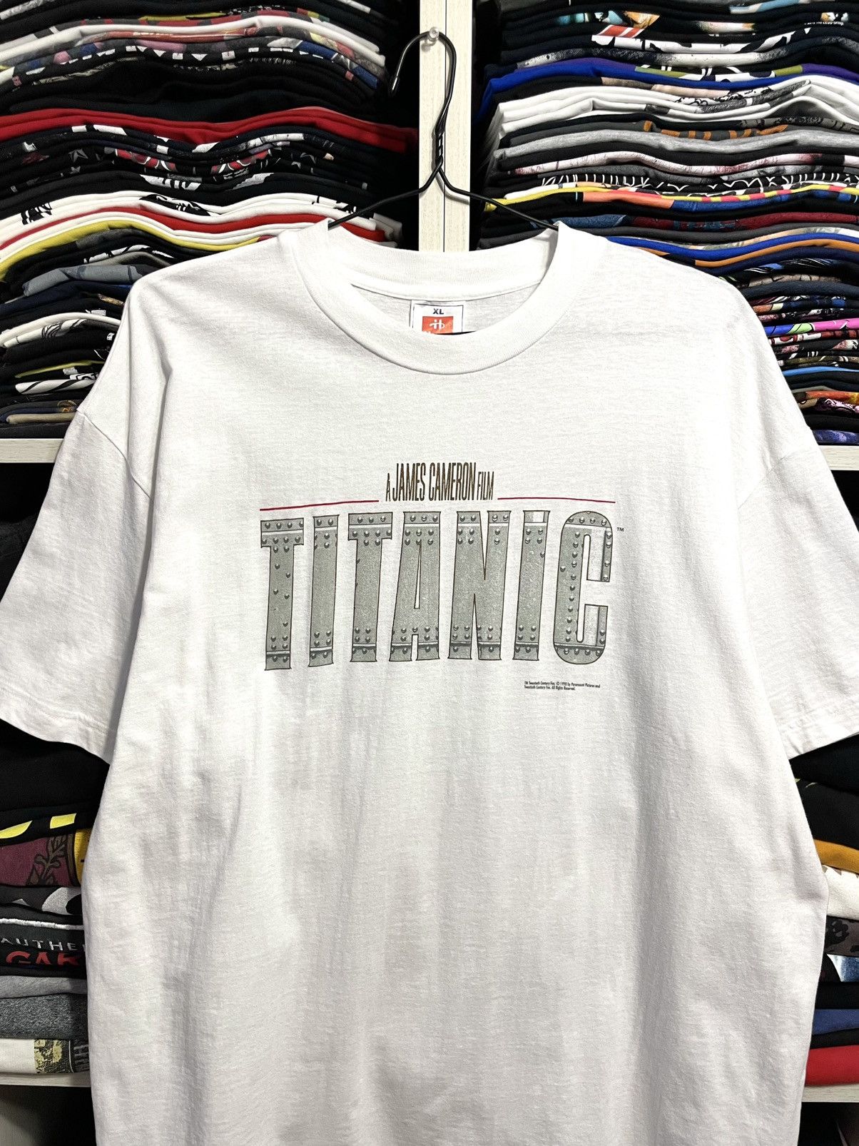 Vintage Vintage 1998 Titanic Leonardo Dicaprio Movie Promo T-Shirt Size US XL / EU 56 / 4 - 2 Thumbnail