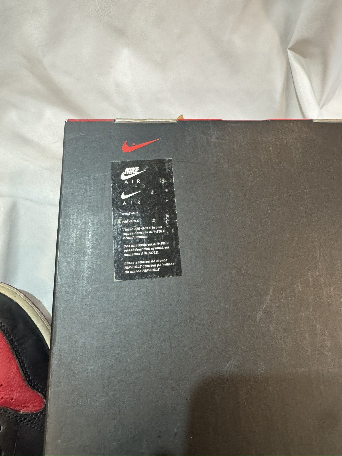 Jordan Brand Jordan 1 High Bred Toe 2018 Size US 10 / EU 43 - 13 Thumbnail