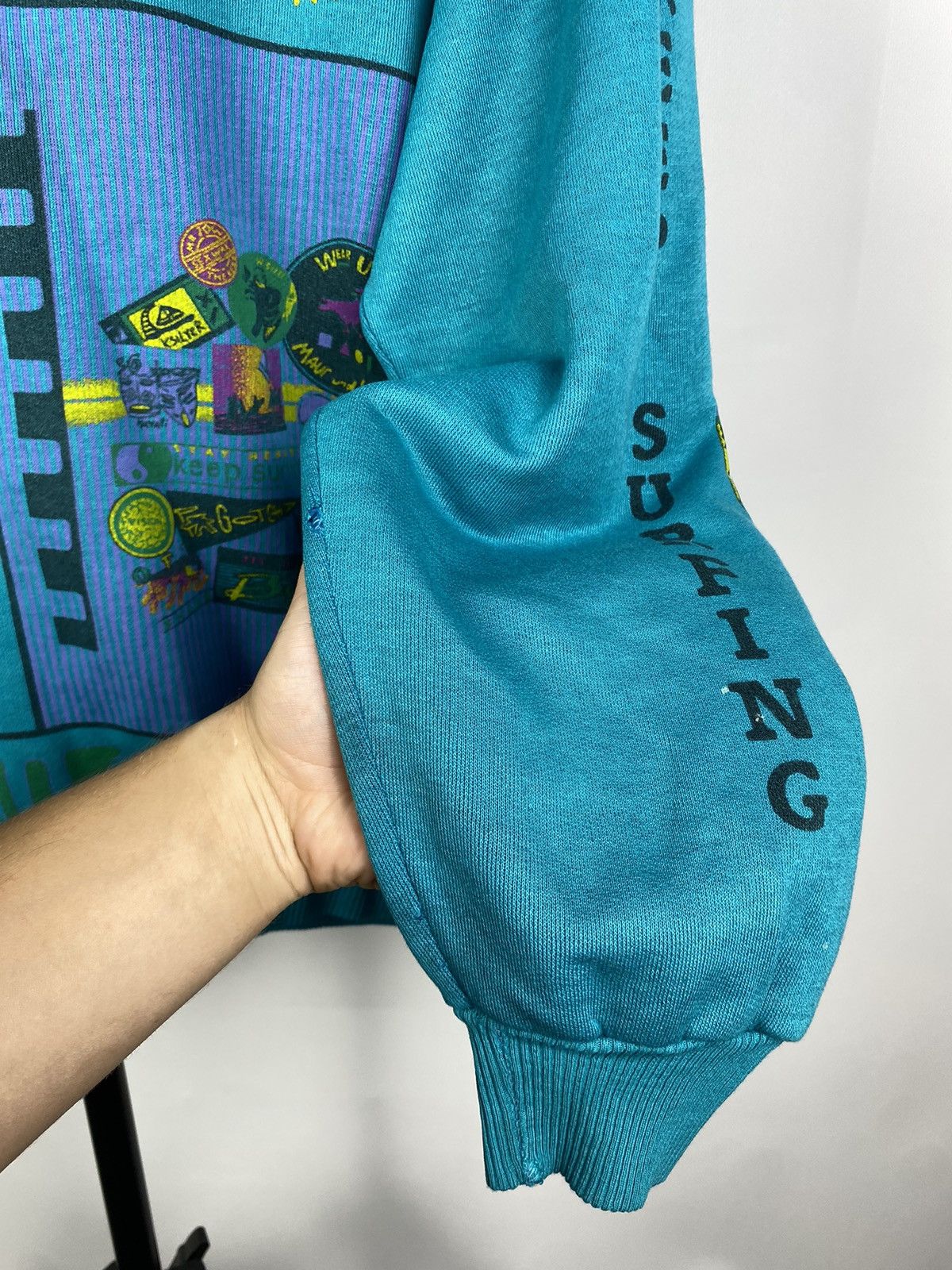 Vintage Vintage 80s ART overprint KEEP SURFING sweatshirt S-M Size US S / EU 44-46 / 1 - 14 Thumbnail