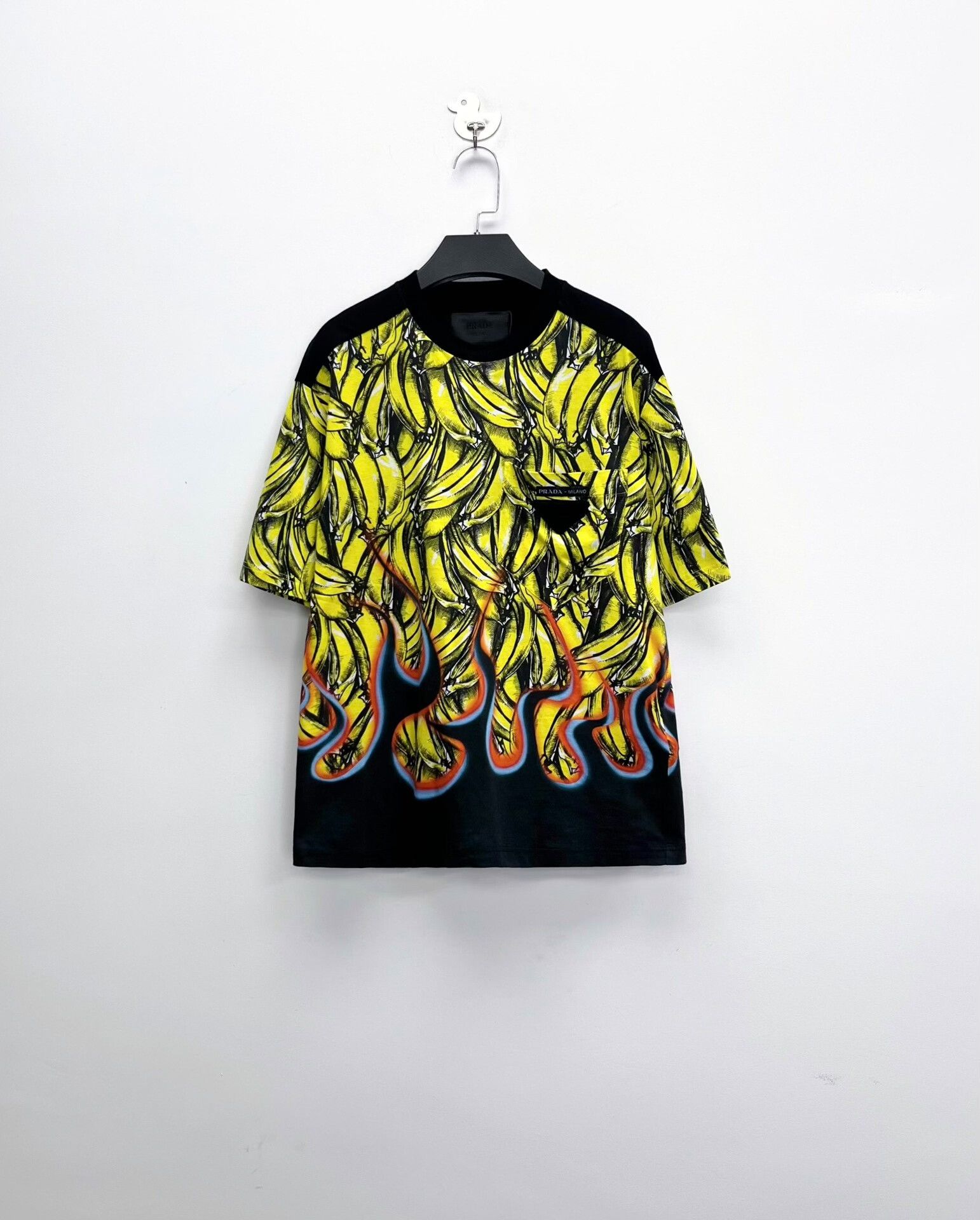 Prada Prada Runway Banana Flame Logo Short Sleeve Size US S / EU 44-46 / 1 - 1 Thumbnail