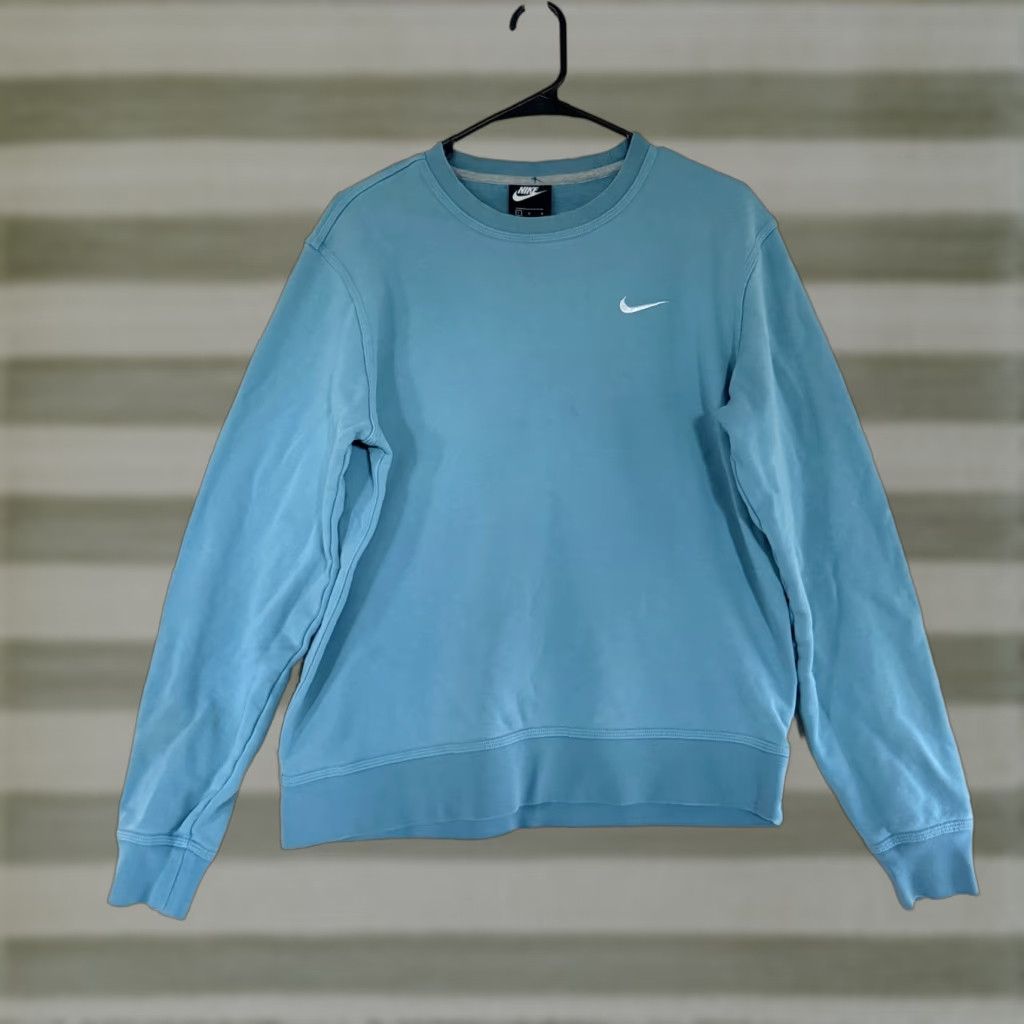 Nike Crew Neck Sweatshirt Men Large Blue Sportswear Pullover Heavy Weight L Badges Logo All Seasons