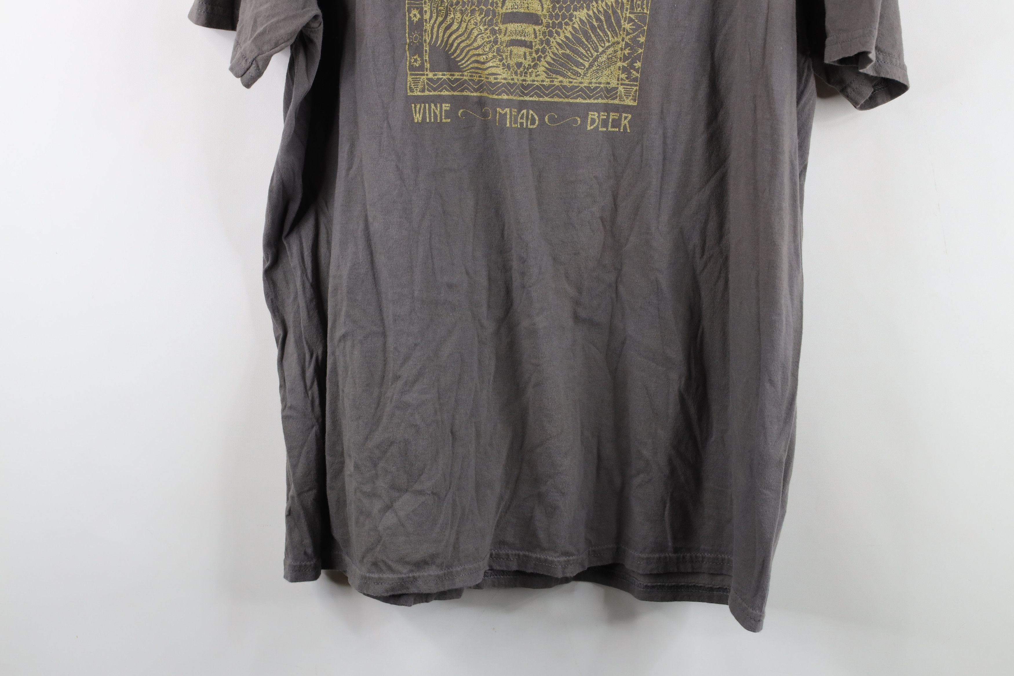 Vintage Y2K Streetwear St Ambrose Cellars Wine Mead Beer T-Shirt Size US XL / EU 56 / 4 - 13 Thumbnail