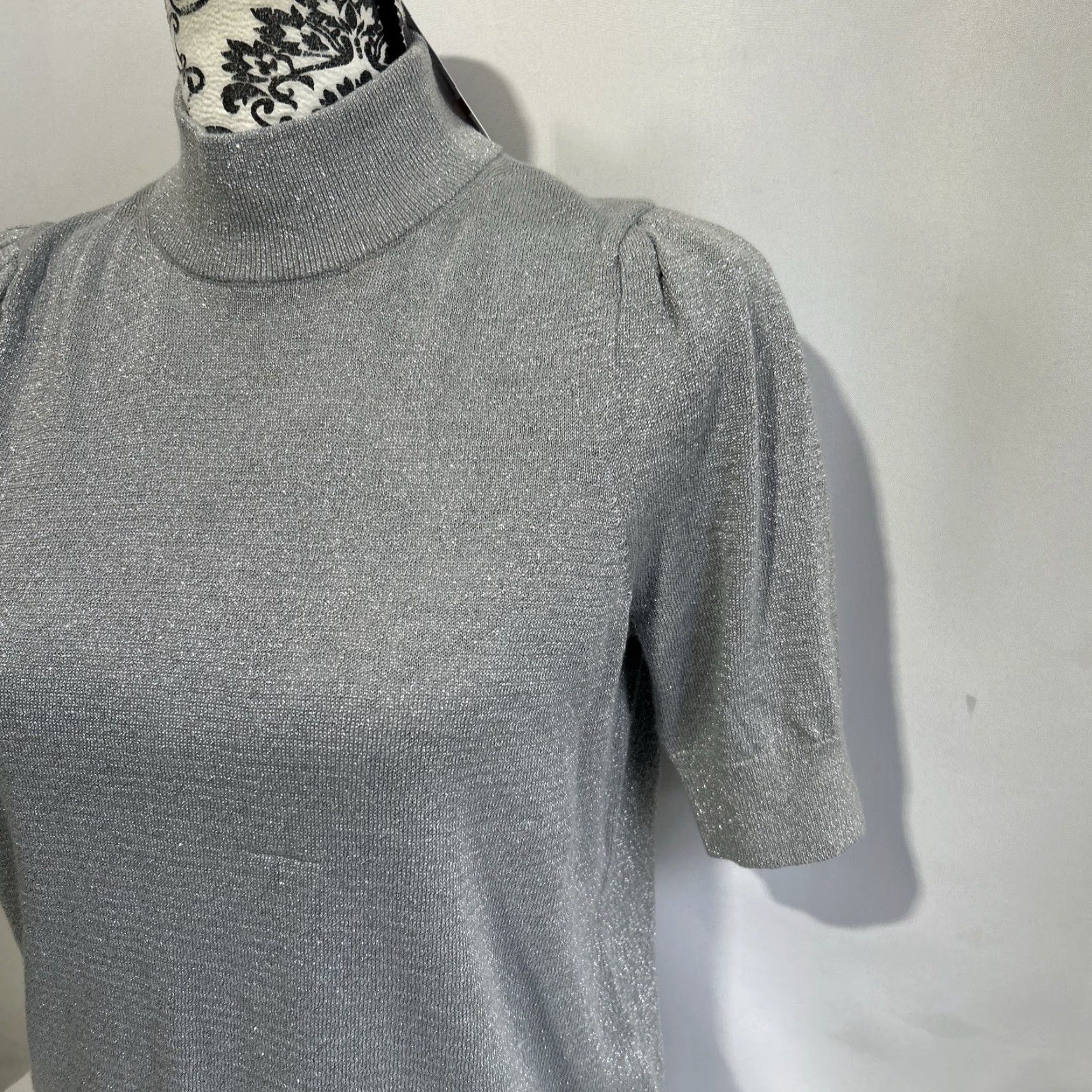 Michael Kors Michael Kors Blouse Women’s Size S Turtleneck Sparkle Shimmer Top Glitter Silver Size S / US 4 / IT 40 - 2 Thumbnail