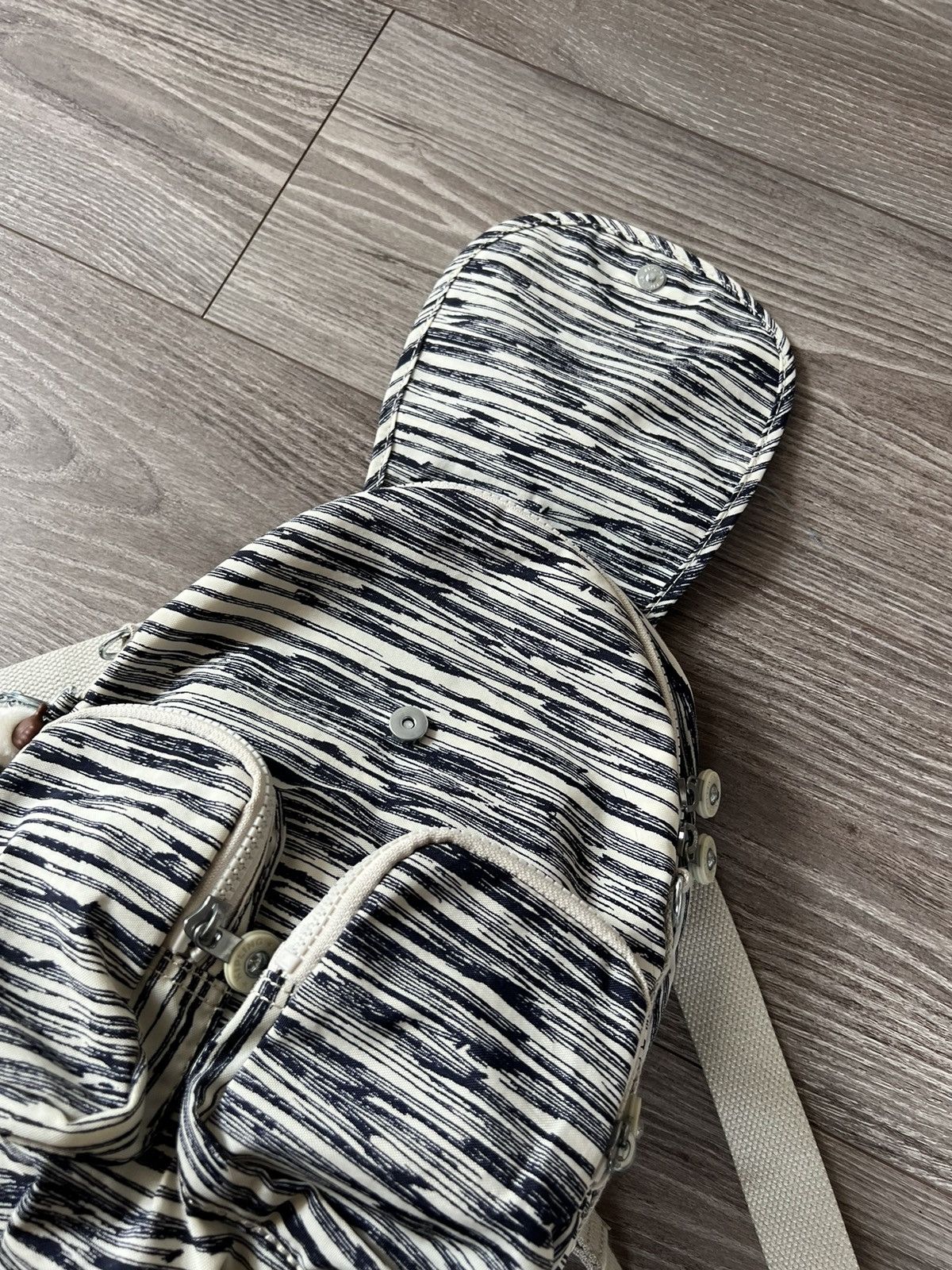 Other Vintage Kipling BackPack Valentina Monkey Rare Colourway Bag Size ONE SIZE - 10 Thumbnail