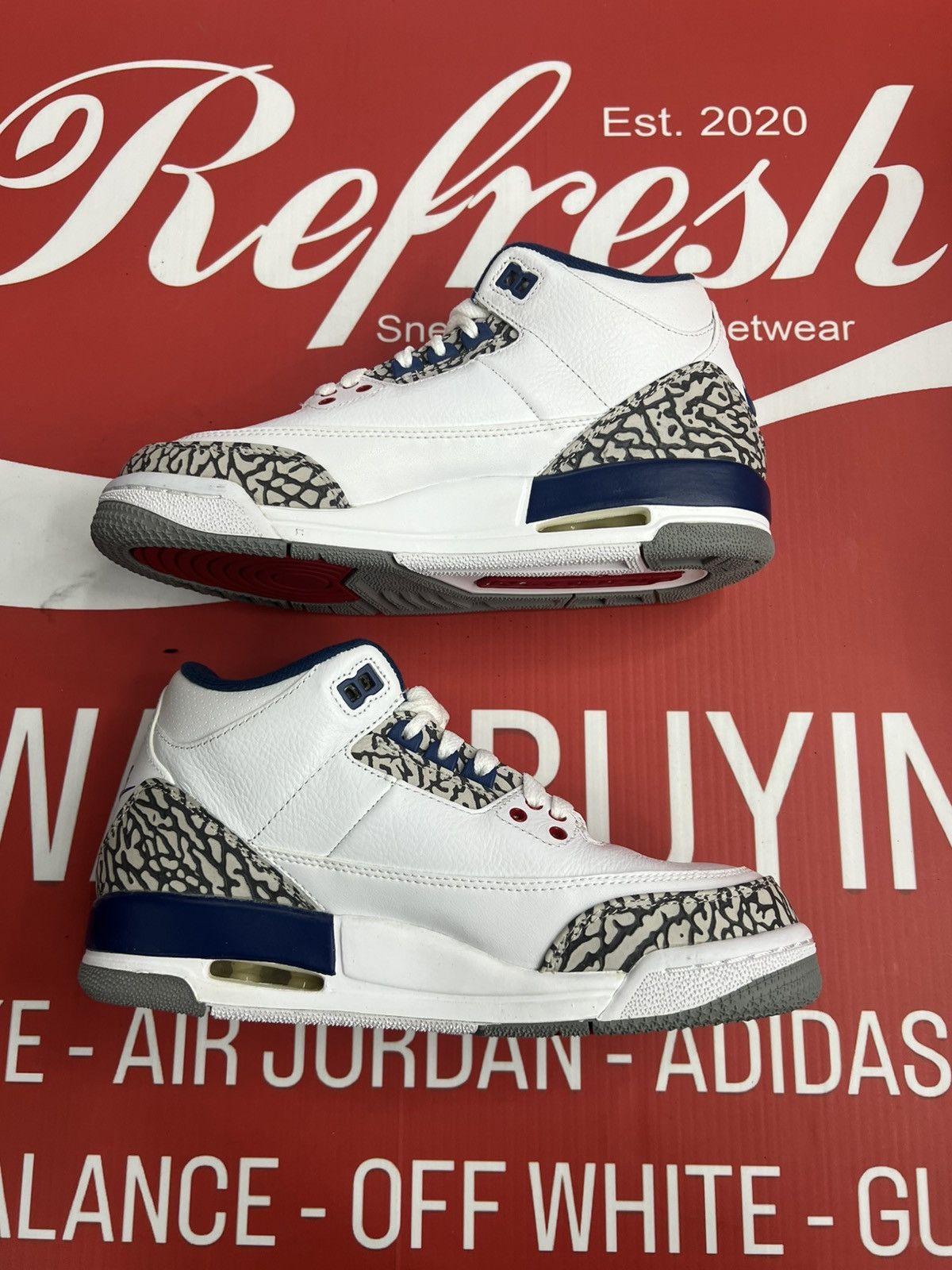 Jordan Brand Air Jordan 3 True Blue Size 5Y Size US 5 / EU 37 - 3 Thumbnail