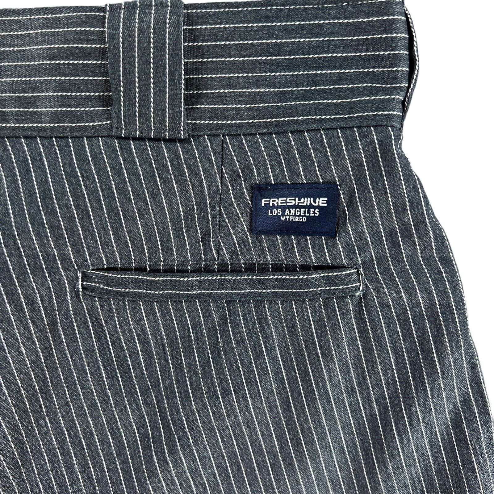 Freshjive FreshJive Pin Stripe Shorts Men 34 USA Street VINTAGE Y2K 90 Size US 34 / EU 50 - 4 Thumbnail