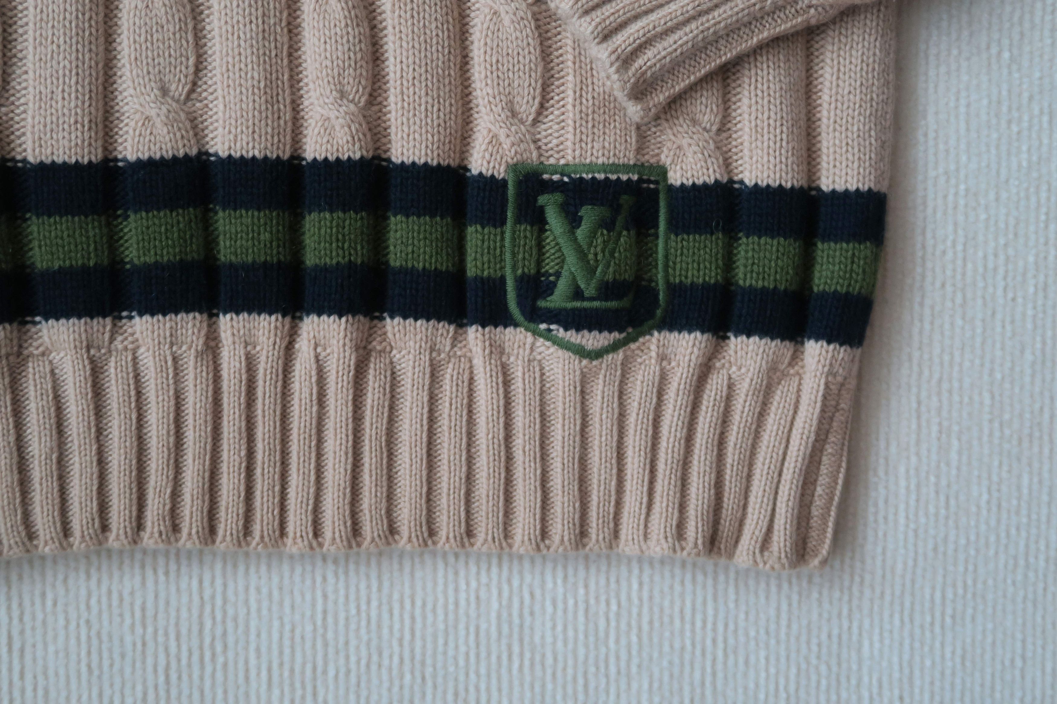 Louis Vuitton Louis Vuitton LV Embroidered Preppy Knitted Pullover Size US M / EU 48-50 / 2 - 2 Thumbnail