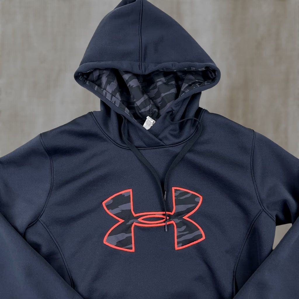 Under Armour Item Specifications: Country of Origin: Unknown Size M / US 6-8 / IT 42-44 - 1 Thumbnail