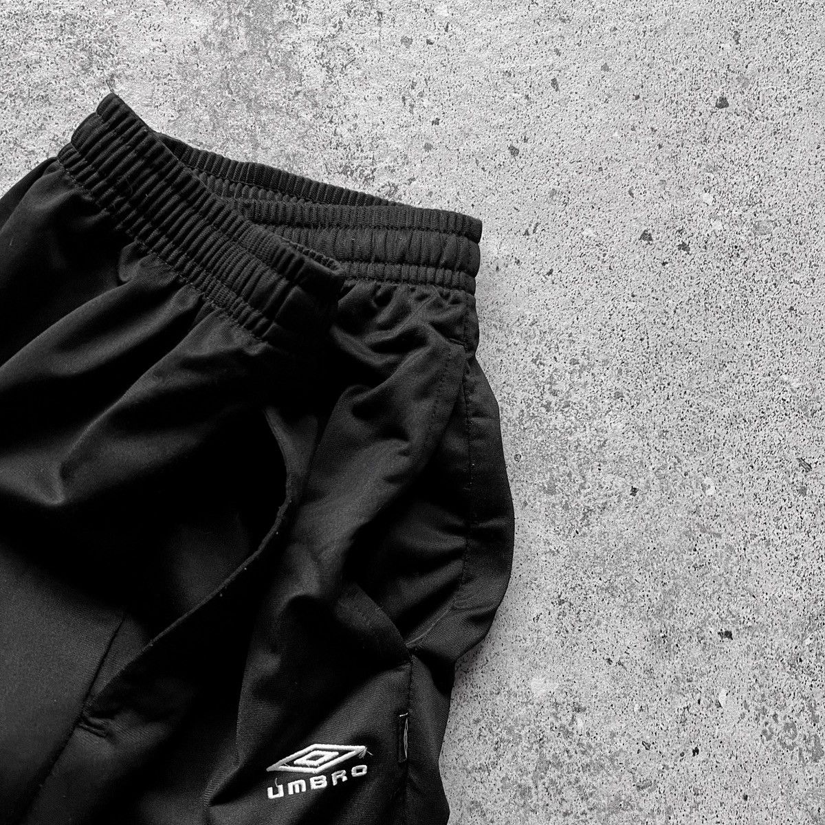 Umbro × Vintage Umbro Mens Black Vintage 90s Track Pants Y2K Small Logo Size US 32 / EU 48 - 5 Thumbnail