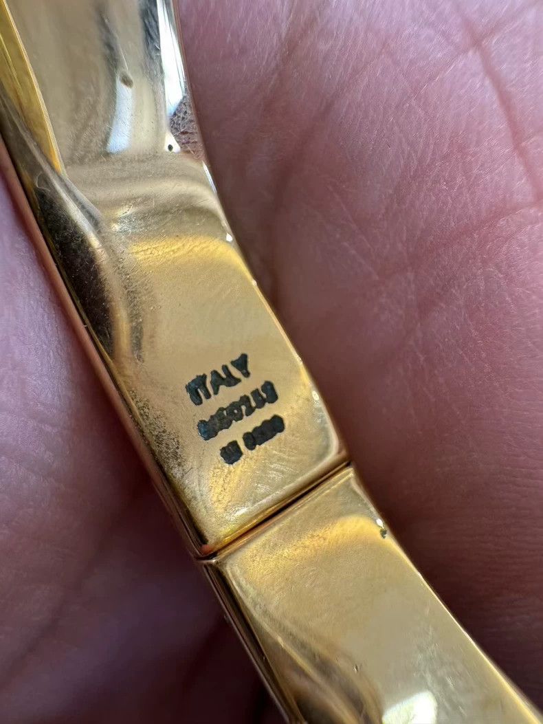 Louis Vuitton Louis Vuitton Full logo full print presbyopic gold bracele Size ONE SIZE - 5 Thumbnail