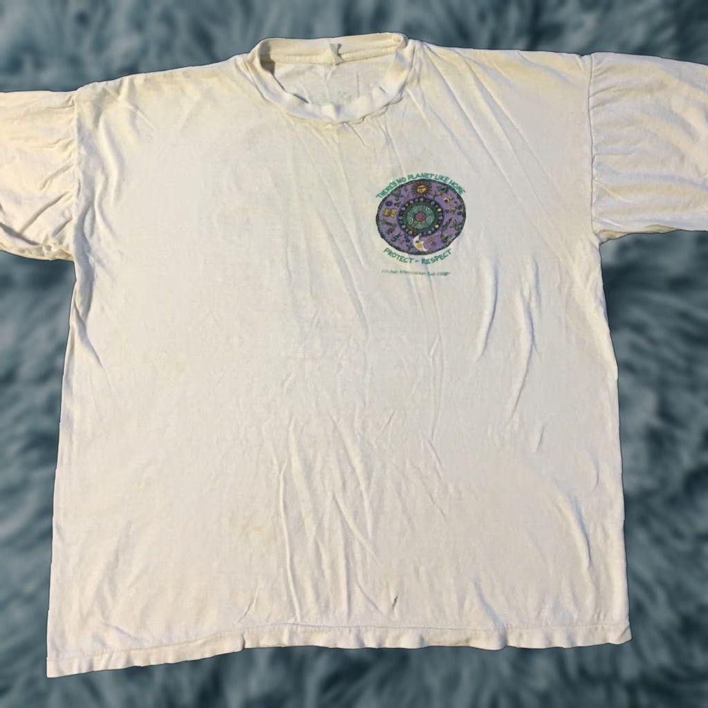 Vintage VINTAGE 90s Protect Our Planet Faded Shirt L White USA Nature Art Grunge Single Stitch 80s Shirt Mens L White USA Nature Art Grunge 90s 80s Size US L / EU 52-54 / 3 - 1 Thumbnail
