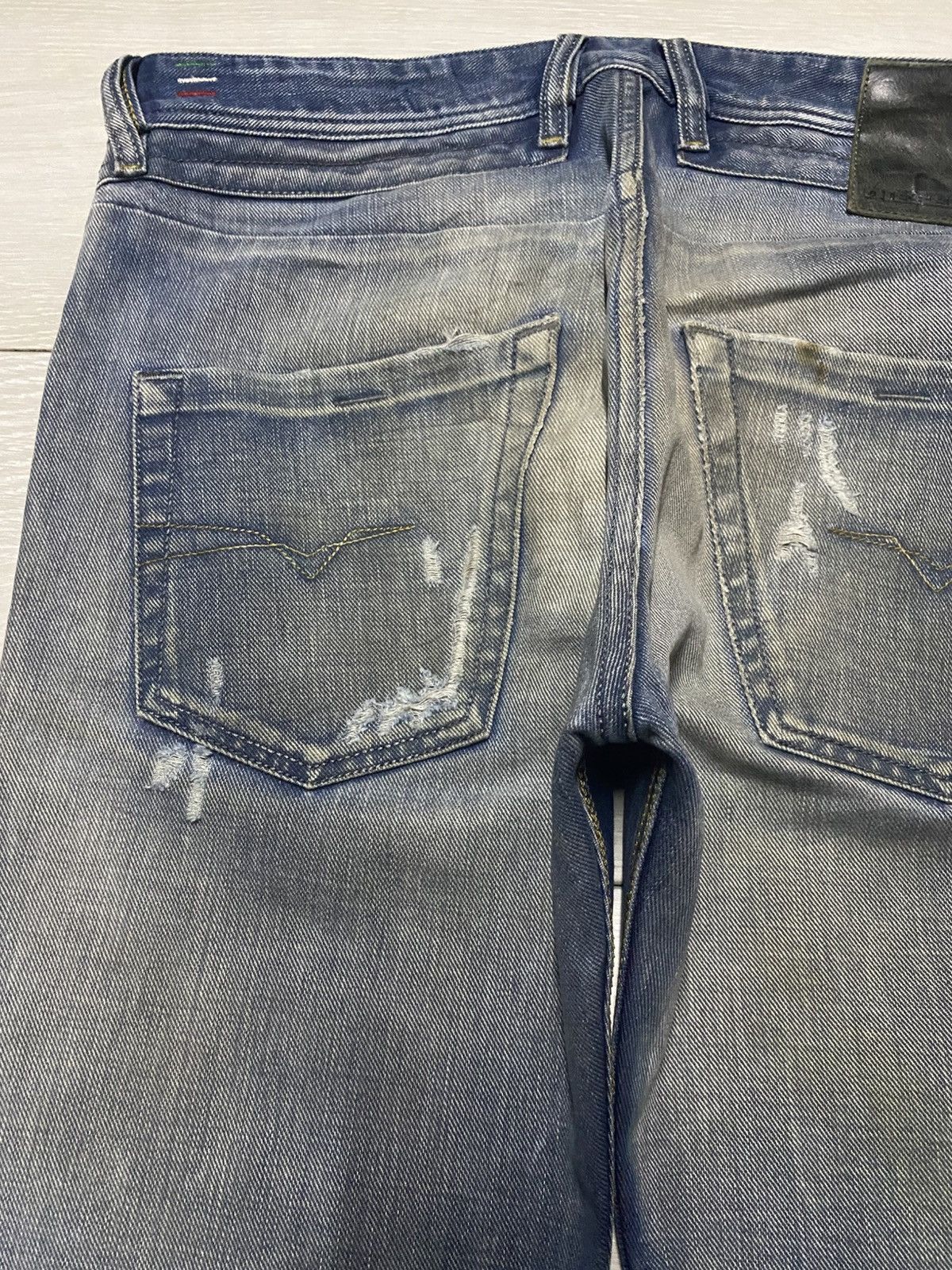 Diesel Black Gold Vintage Diesel Blue Eyecons Y2K Mud Wash Ripped Skinny Jeans Size US 32 / EU 48 - 9 Thumbnail