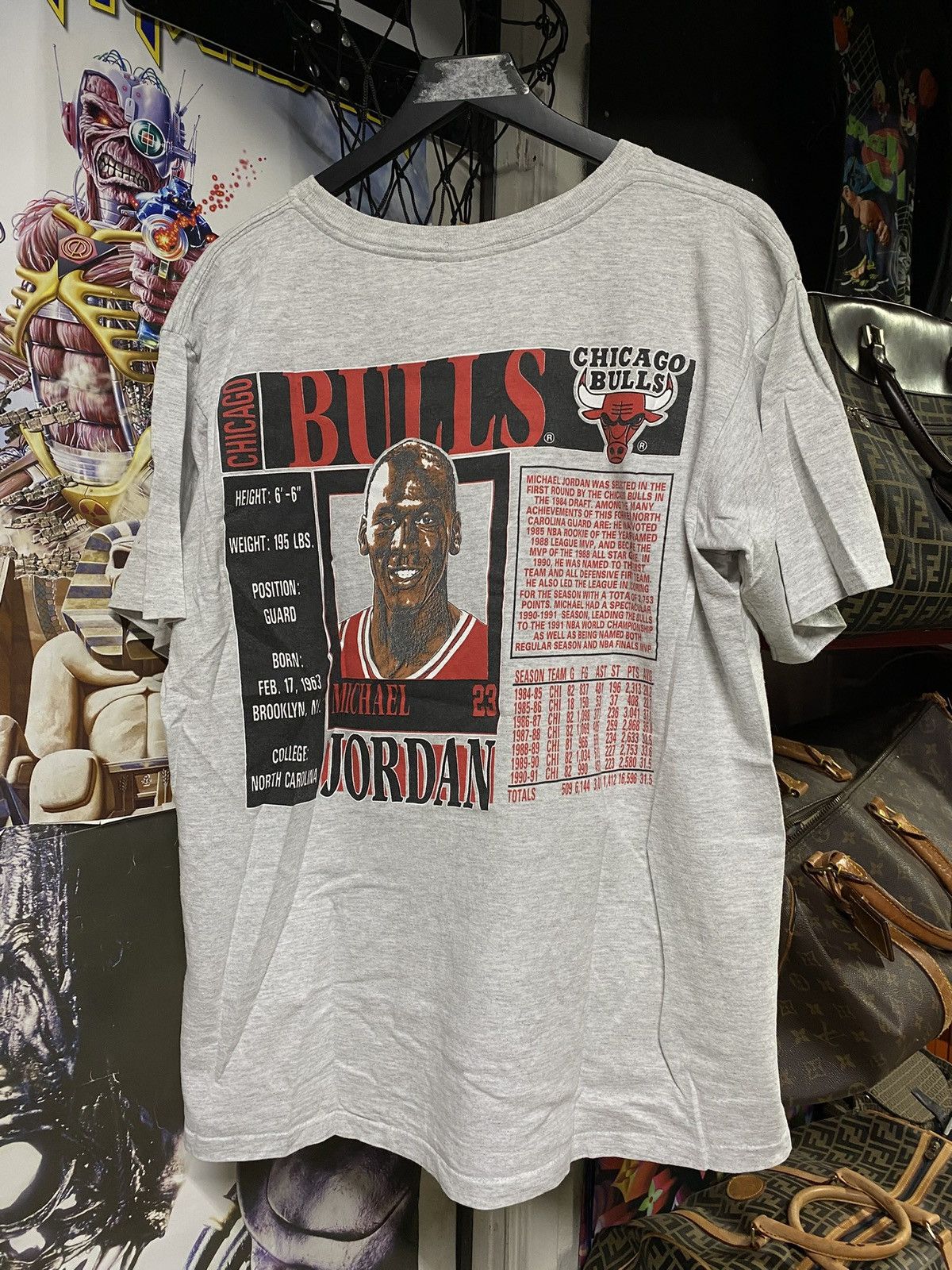 Vintage Vintage 90’s Michael Jordan T-Shirt Vtg Chicago Bulls Tee XL Size US XL / EU 56 / 4 - 2 Thumbnail