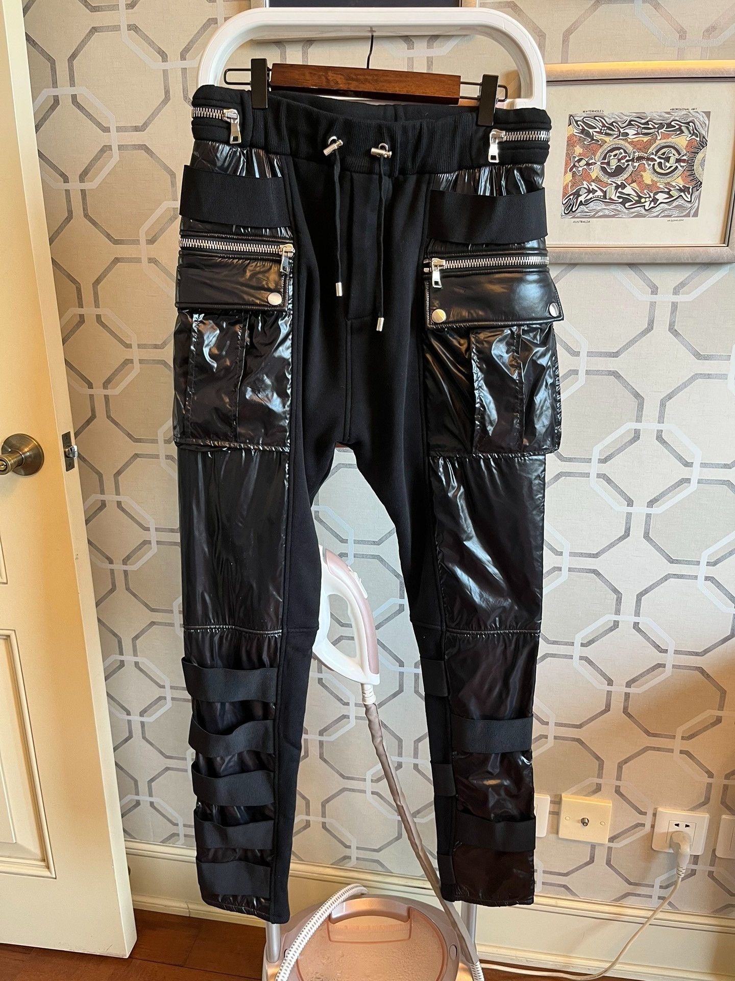 Balmain Balmain Cargo Classic Sweatpants Size US 30 / EU 46 - 2 Thumbnail