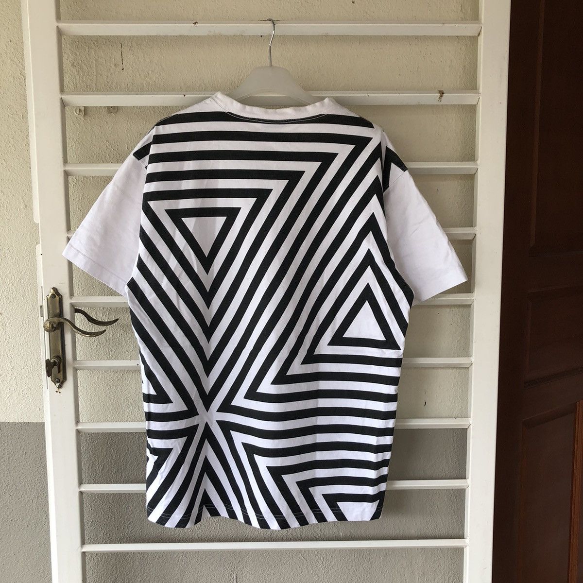 Southpole SouthPole triangle geometric pattern full print Tshirt Size US XL / EU 56 / 4 - 7 Thumbnail