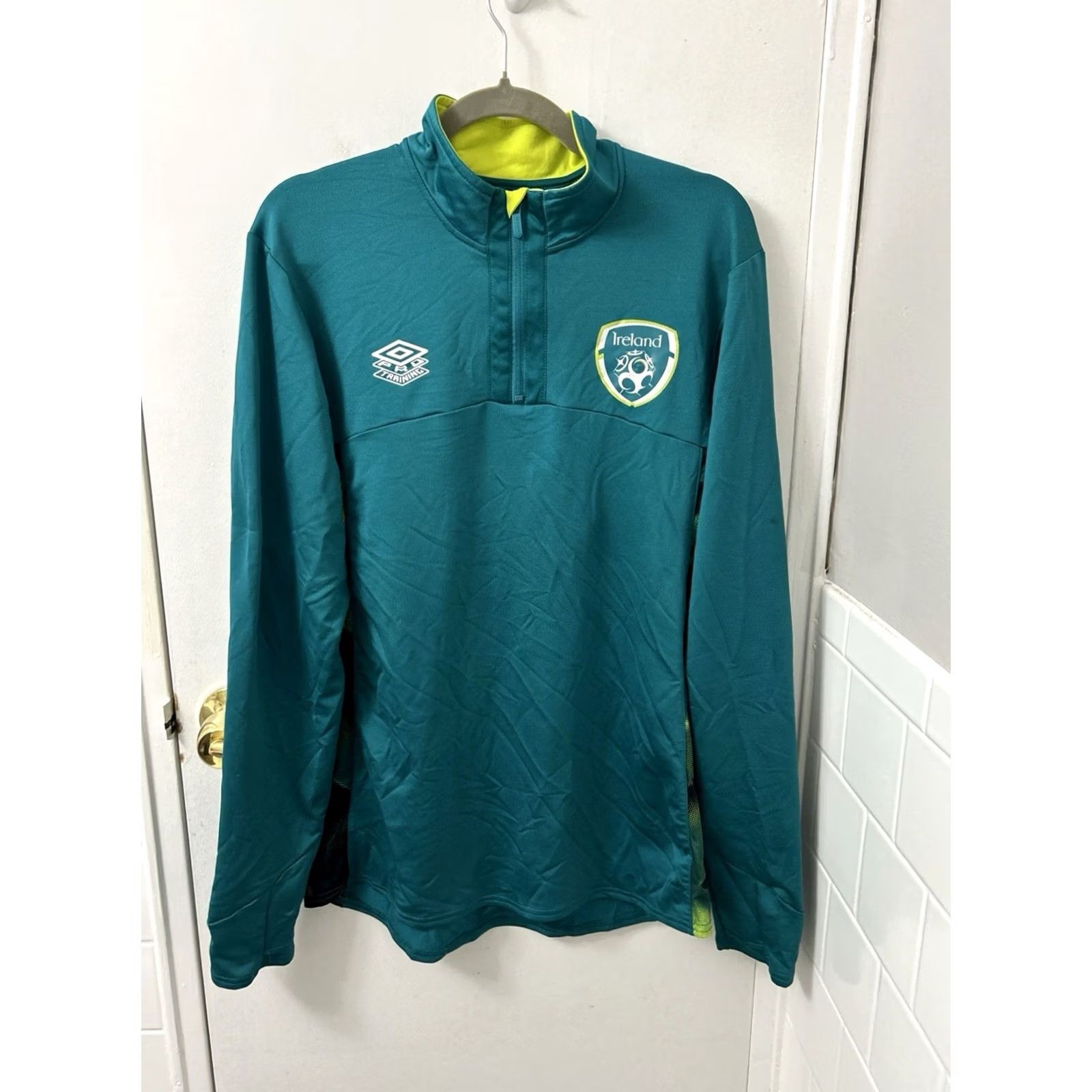 Umbro Umbro Ireland Pro Training Quarter-Zip Mens L Teal Neon FAI National Team Pullover Jacket Size US L / EU 52-54 / 3 - 2 Thumbnail