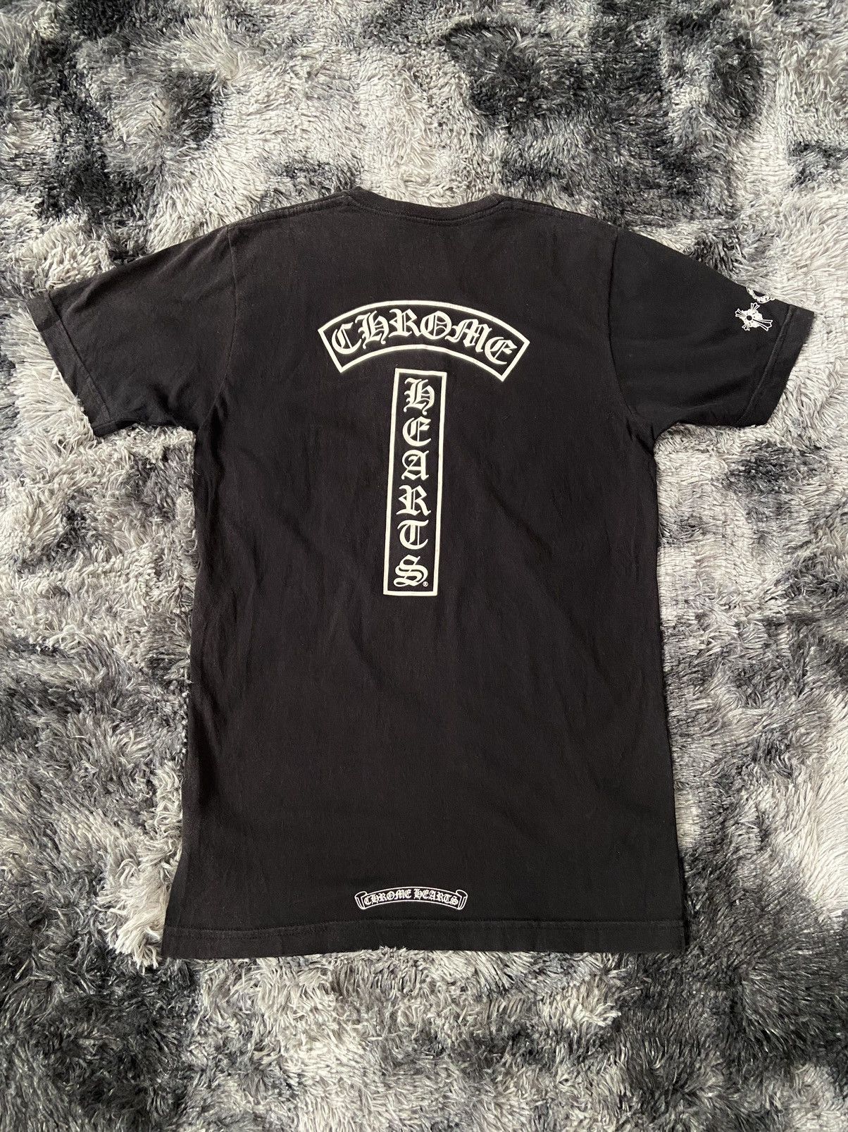 Chrome Hearts RARE Chrome Hearts Horseshoe Cross Logo TBar Pocket Tee