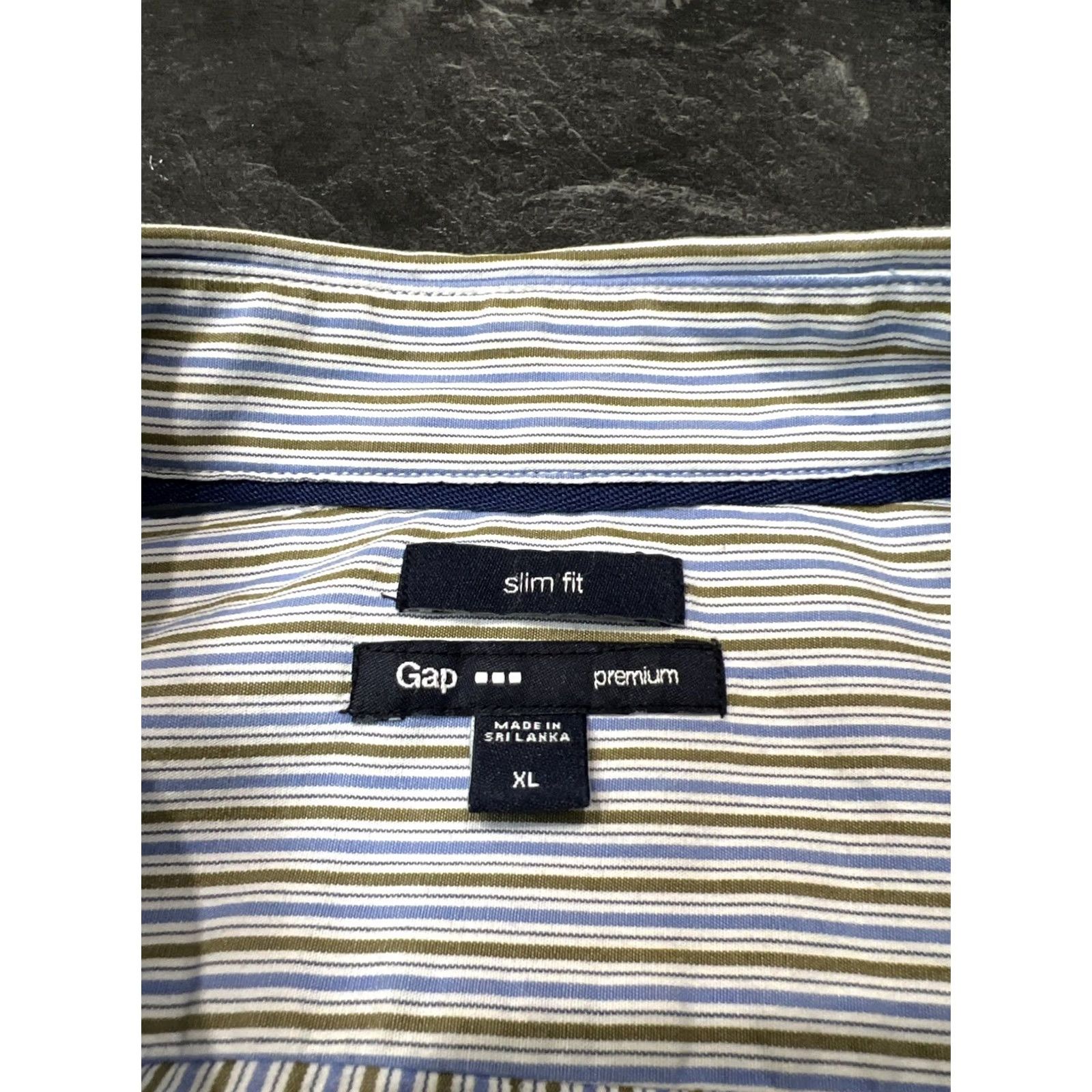 Gap GAP Slim Fit Men’s Short Sleeve Button-Up Shirt XL Striped Multicolor Dress Shirt Color: Multicolor — N/A Size 46R - 4 Thumbnail