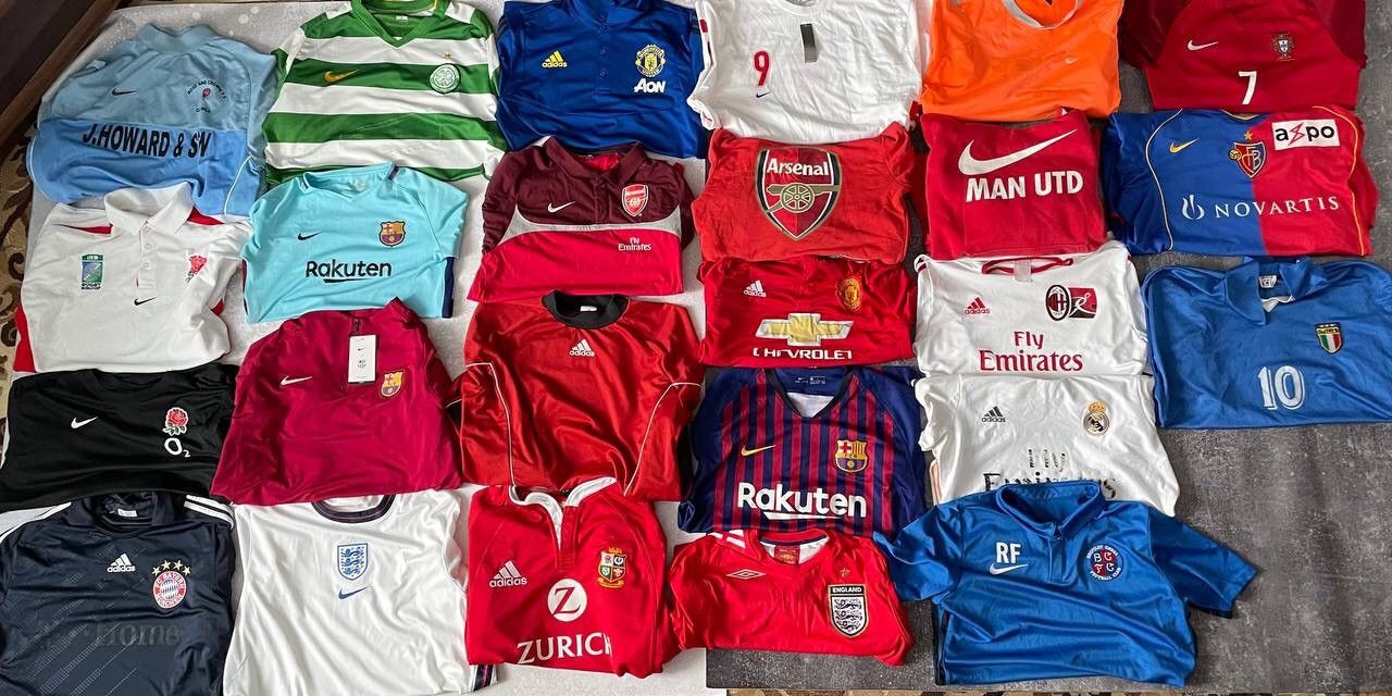 Nike × Vintage Bundle Deal 25 Soccer Jersey T-shirt and Long Sleeve Y2K Size US L / EU 52-54 / 3 - 1 Thumbnail