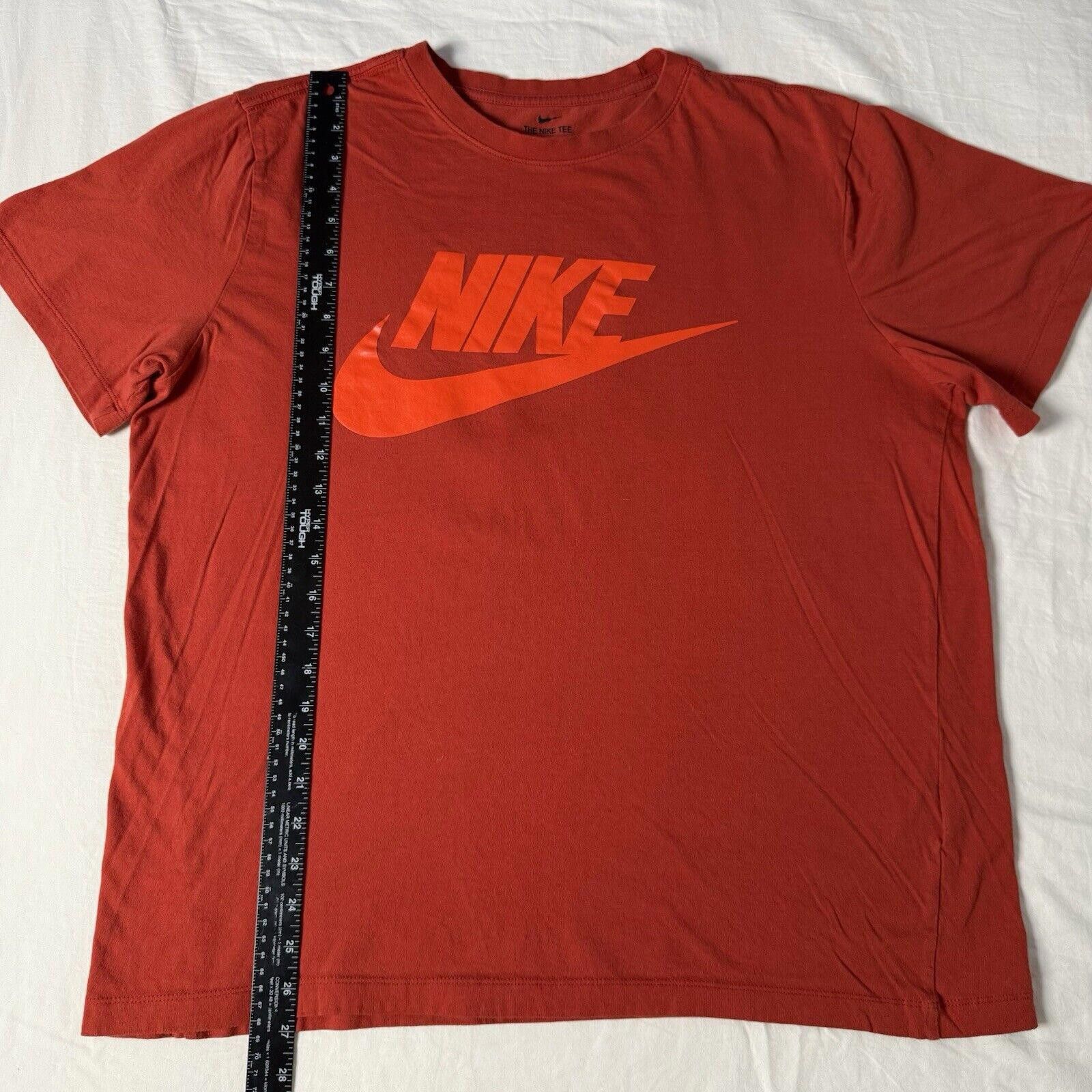 Nike The Nike Tee Logo T-Shirt Short Sleeve Red Men's Sz 2XL Size US XXL / EU 58 / 5 - 3 Thumbnail