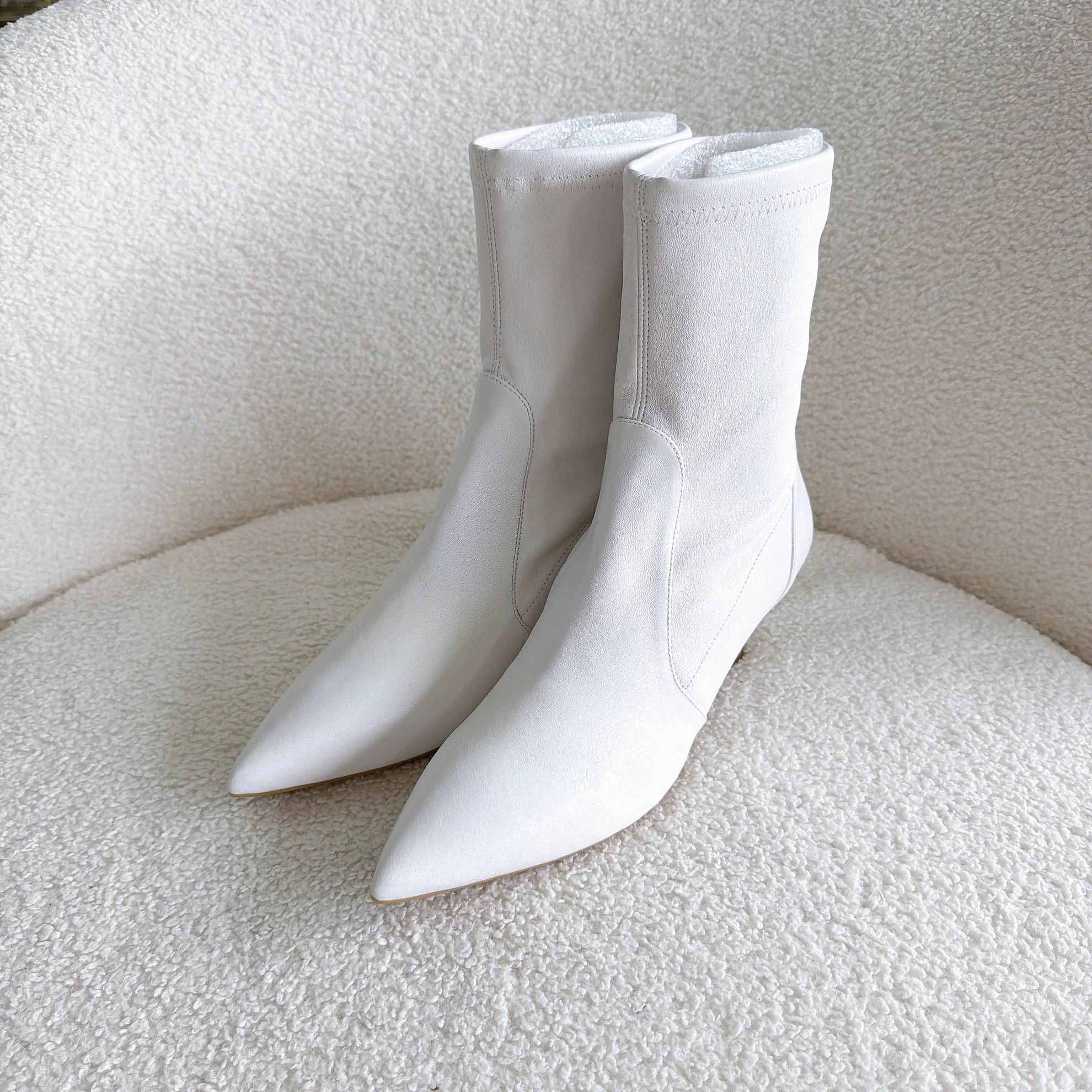Stuart Weitzman SW White Low Heel Ankle Boot 38 New 5060 Size US 7.5 / IT 37.5 - 1 Thumbnail